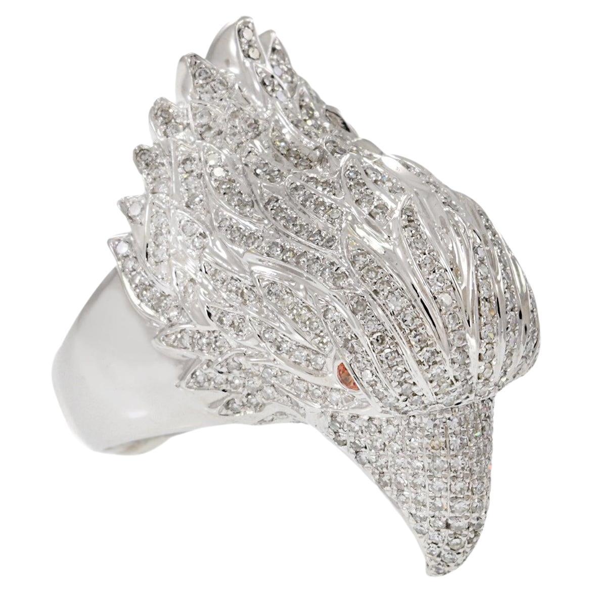 Anello Estate in oro bianco 18KT con pavé di diamanti e testa d'aquila in vendita