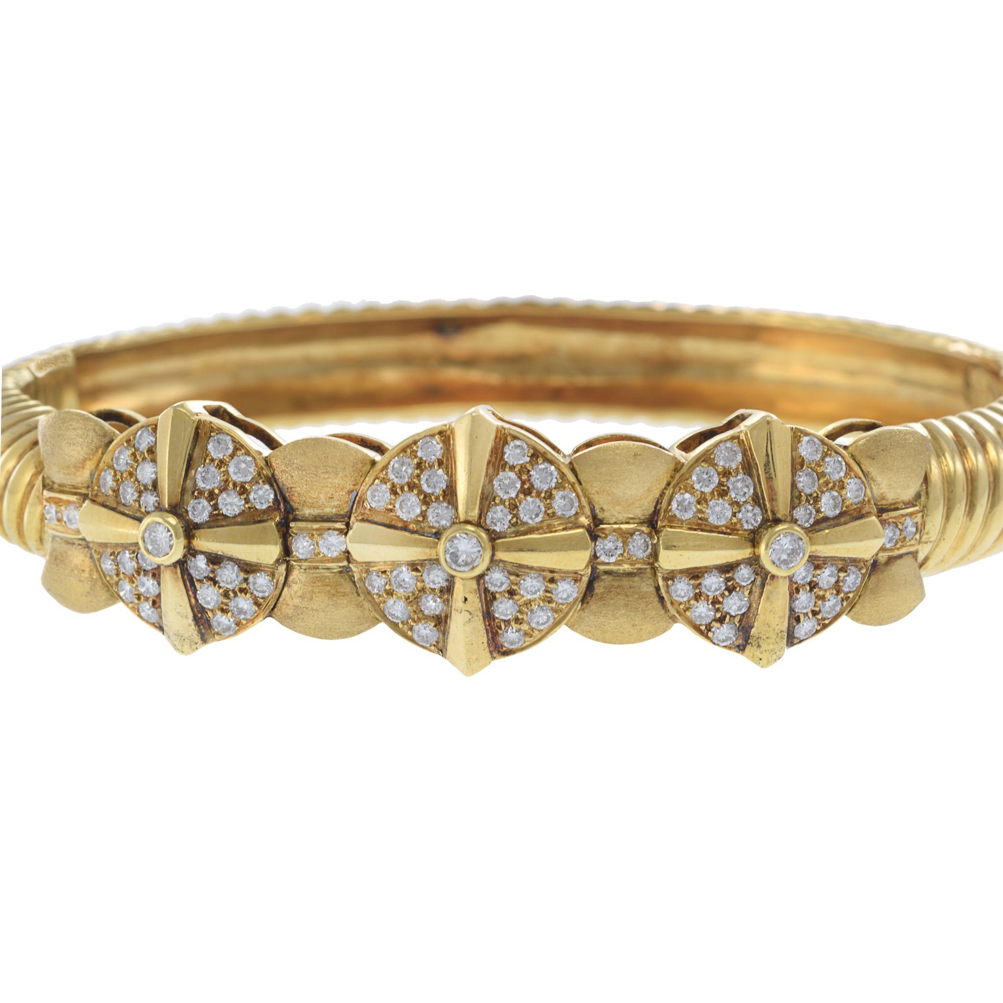 De las mujeres Brazalete de diamantes de oro amarillo de 18 quilates con detalle de cuerda retorcida en venta
