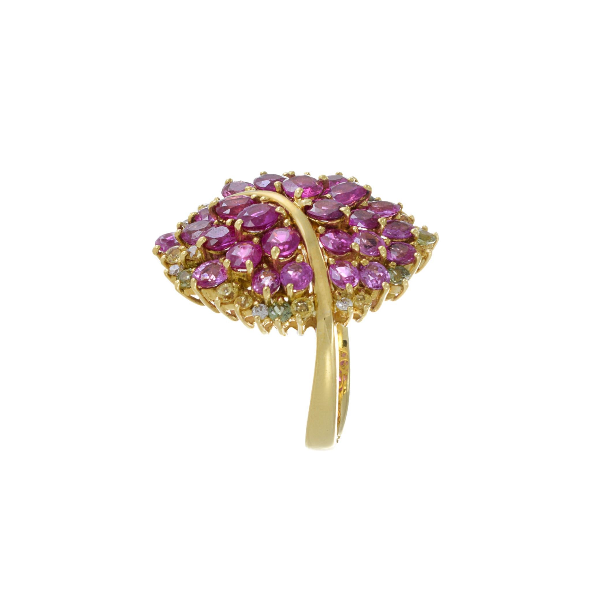 Round Cut Estate 18KT Yellow Gold Pink Sapphire And Diamond Ring For Sale