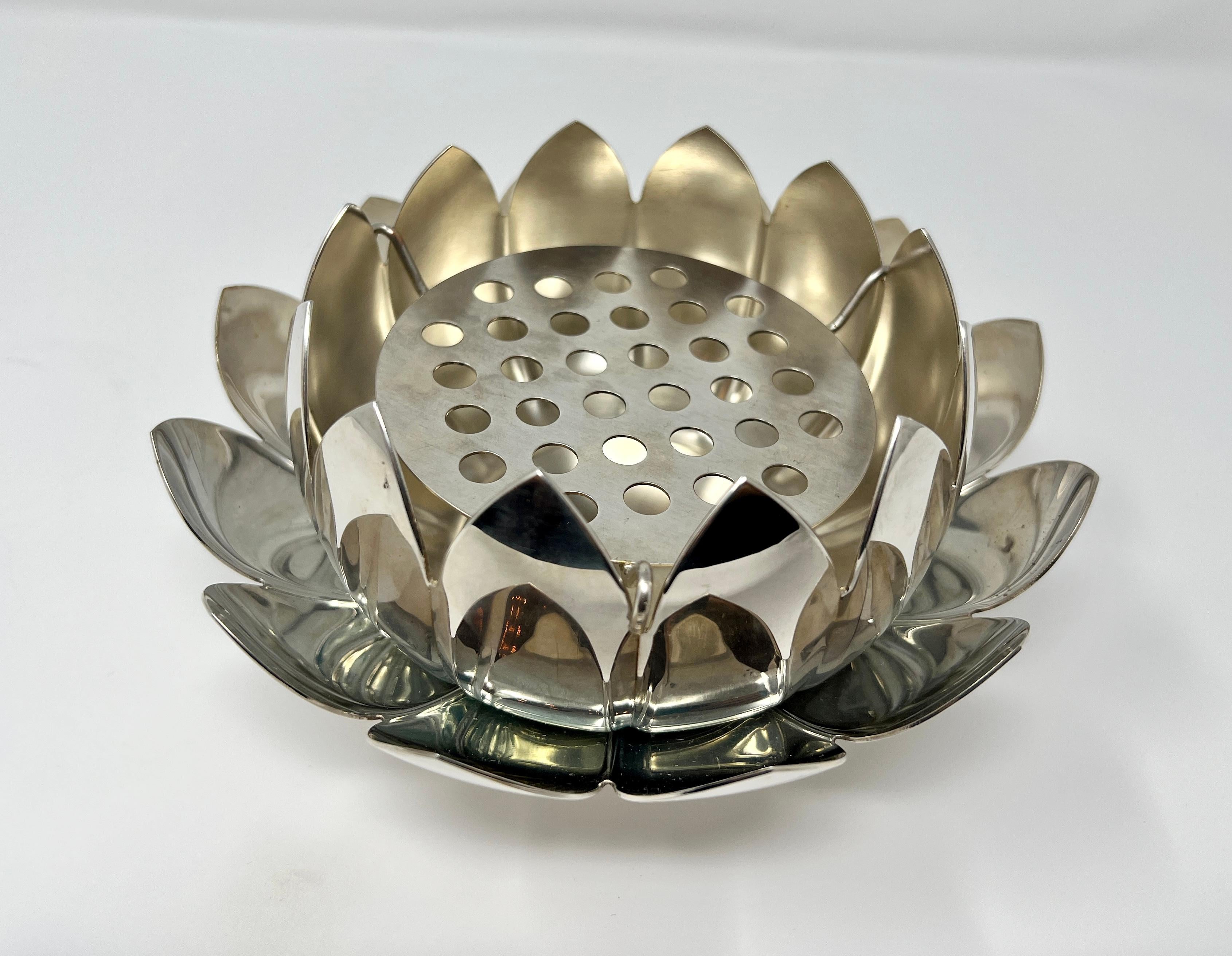 Estate 1950's American Reed & Barton Silver 3 Piece Lotus Flower Butter Dish   In Good Condition For Sale In New Orleans, LA