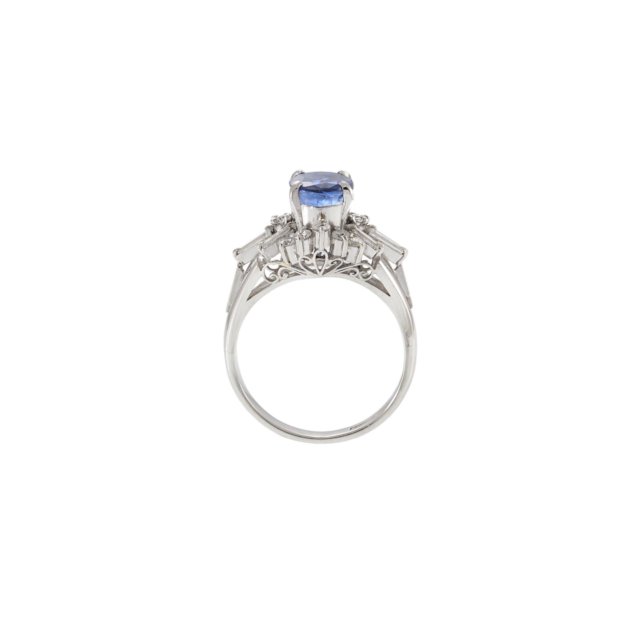 Nachlass 1950er Jahre Platin Retro Ära Ring mit blauem Saphir und Diamant für Damen oder Herren im Angebot