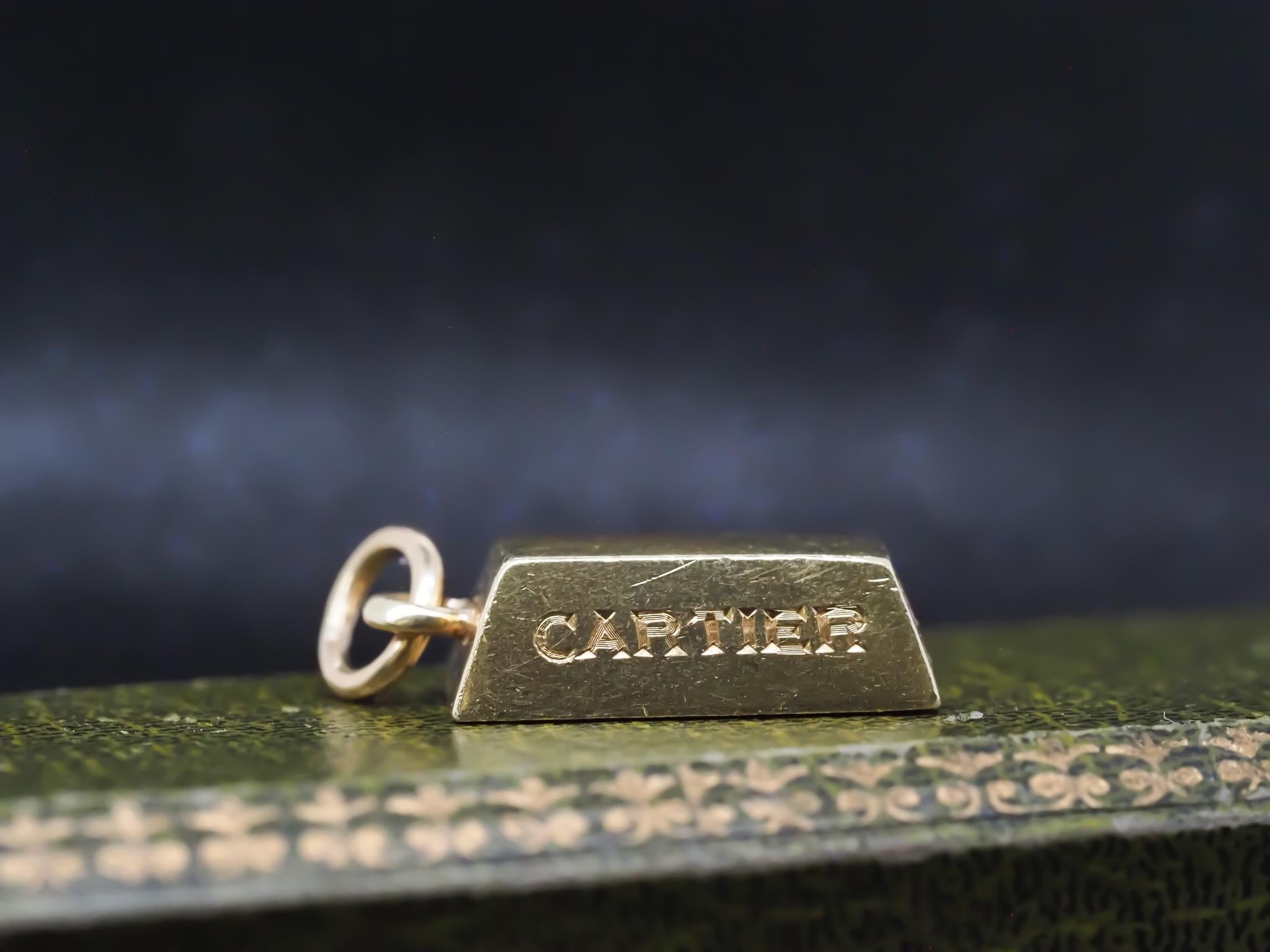 Women's Estate 1970s Cartier 1/2 OZ Gold Ingot Bar Pendant 18K Gold - VHK#968 For Sale