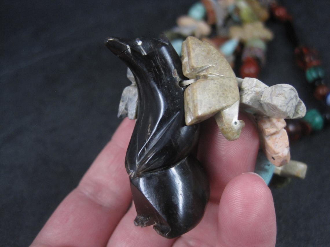 Estate 1970 Zuni Carved Fetish Bear Necklace en vente 3