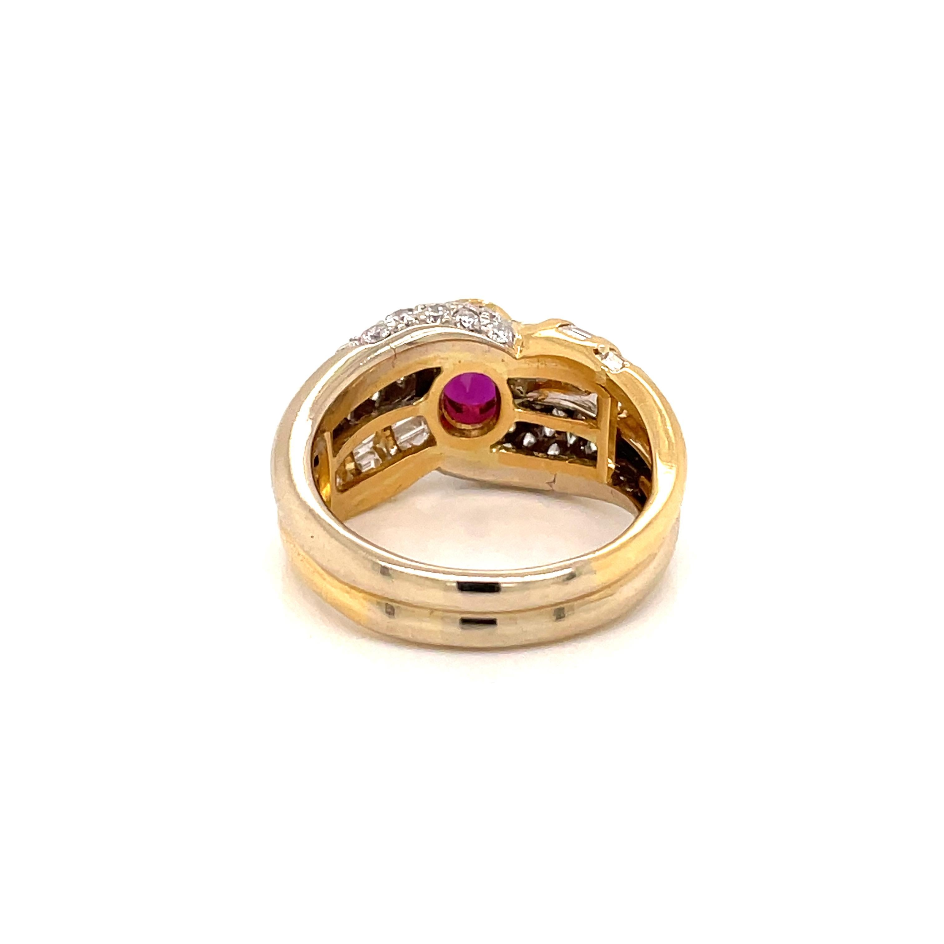 Estate 2 Carat Ruby Diamond Cocktail Ring In Excellent Condition For Sale In Napoli, Italy