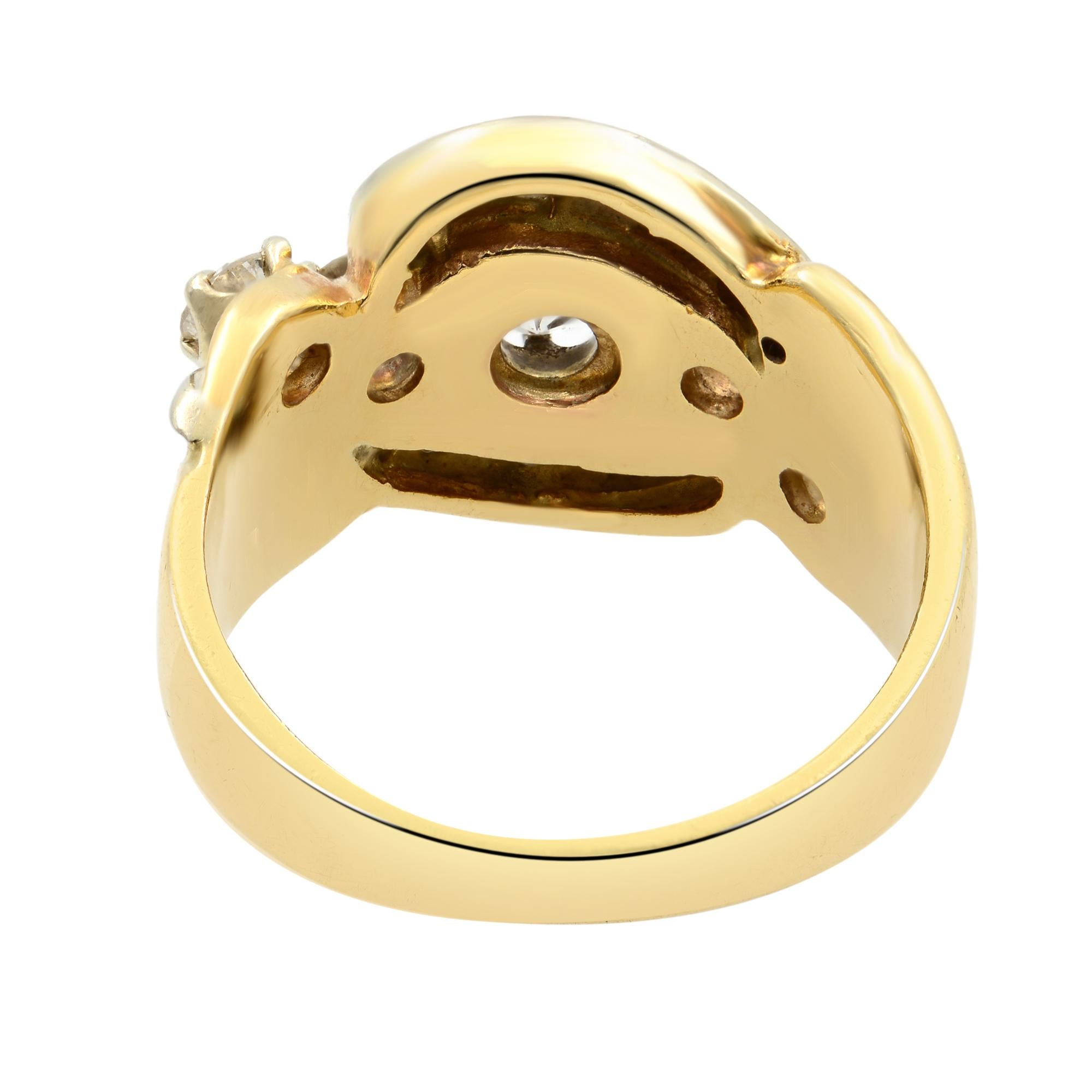 Modern Estate 2.00Cttw Round Cut Diamond Ladies Ring 14K Yellow Gold For Sale