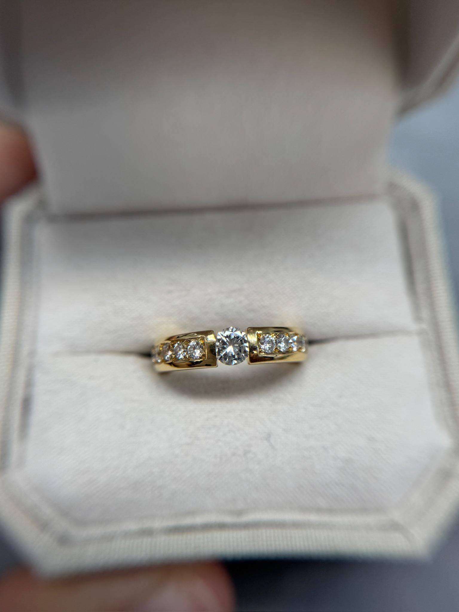 Estate 2.00ctw Tension Set Diamond Ring Accented Band 18k YG Size 5.5 In Excellent Condition For Sale In New York, NY