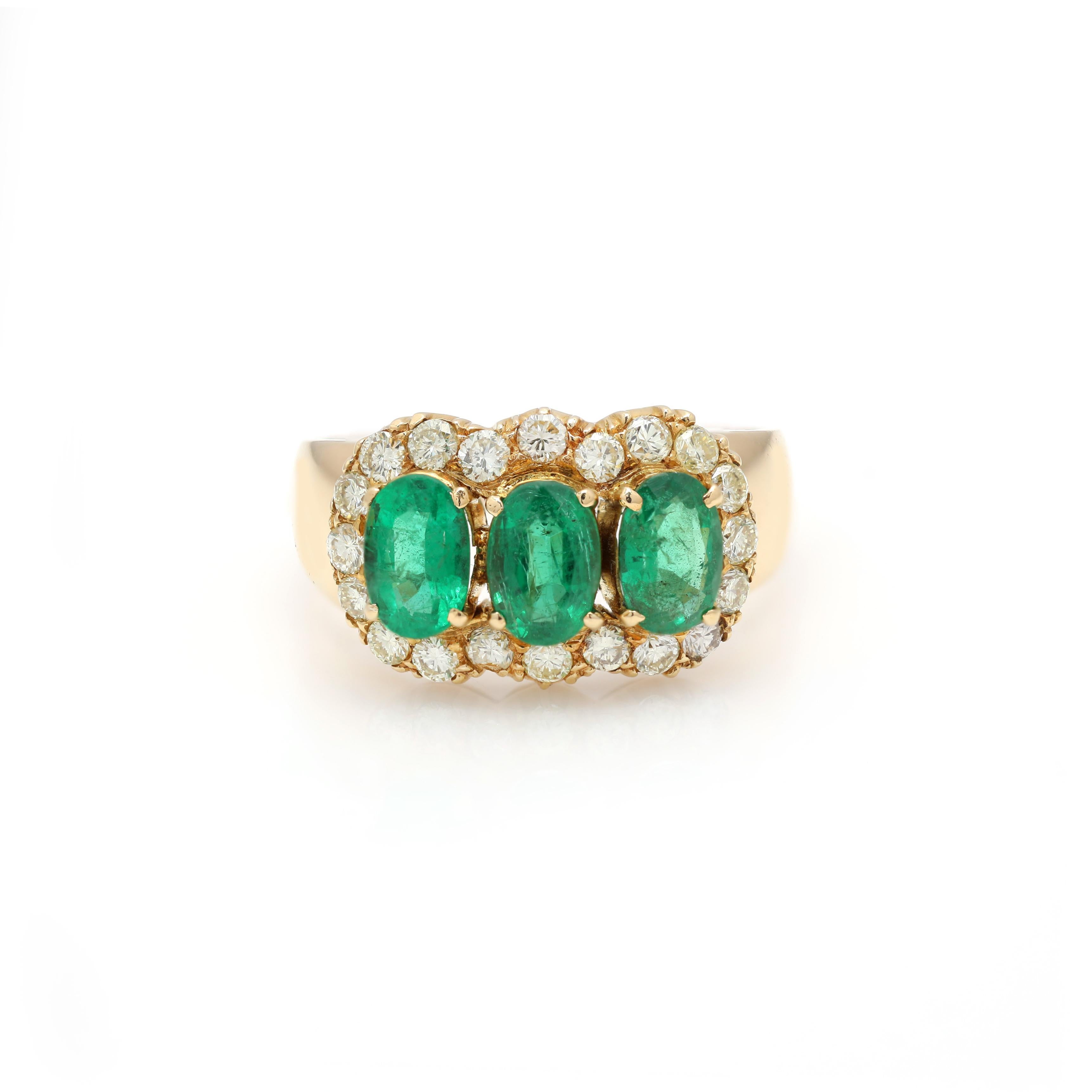 For Sale:  Estate 2.1 ct Oval Emerald Ring with Diamonds Encircling in 18 Karat Yellow Gold 3