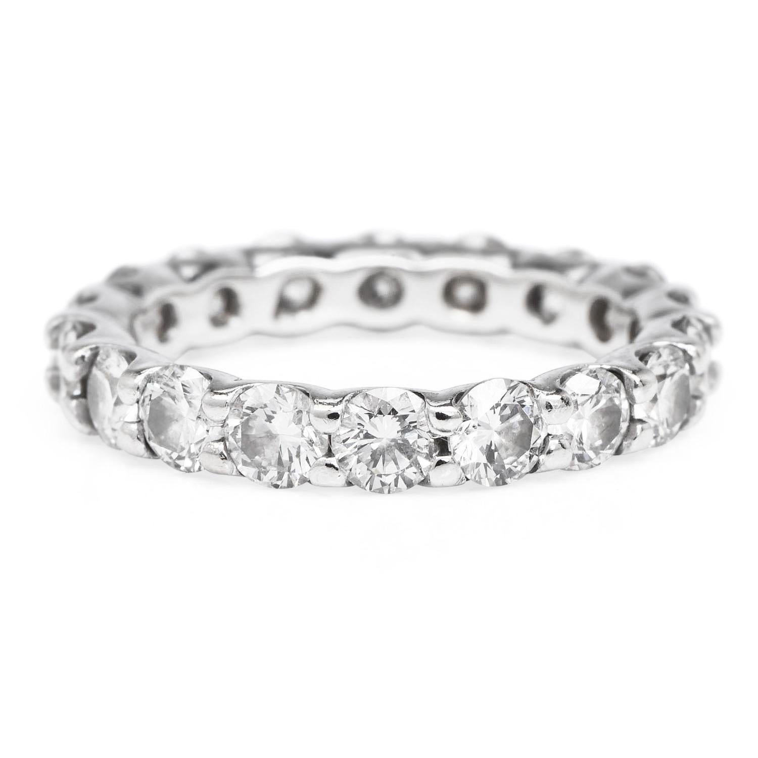 Modern Estate 2.25cts Round Cut Diamond 18K White Gold Eternity Wedding Band Ring