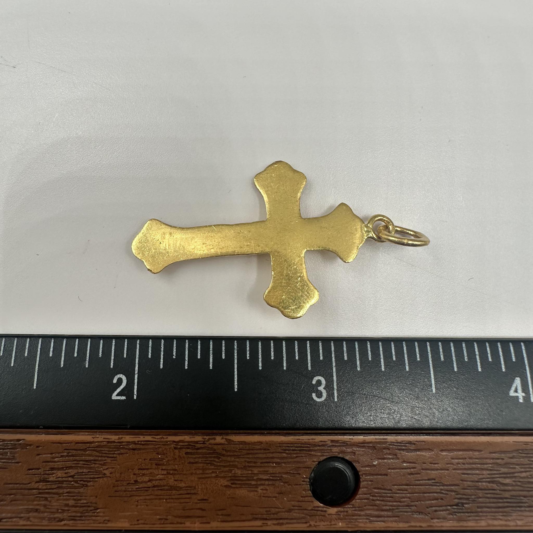 Pendentif Crucifix en or jaune 23kt - 3.8g, Pre-Loved en vente 1