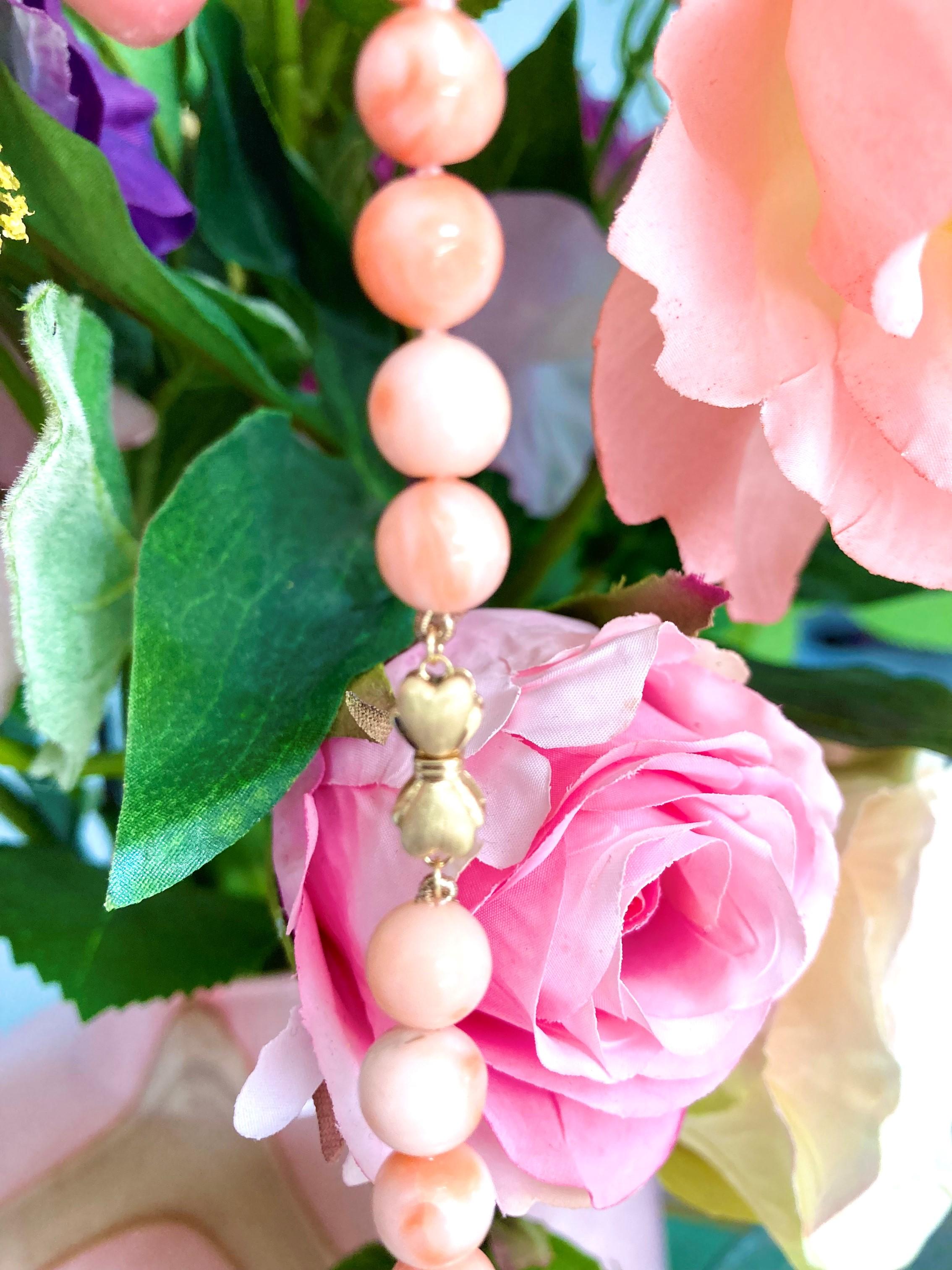 Women's Estate 260 Carat Pink Angel Skin Coral Necklace in Yellow Gold For Sale
