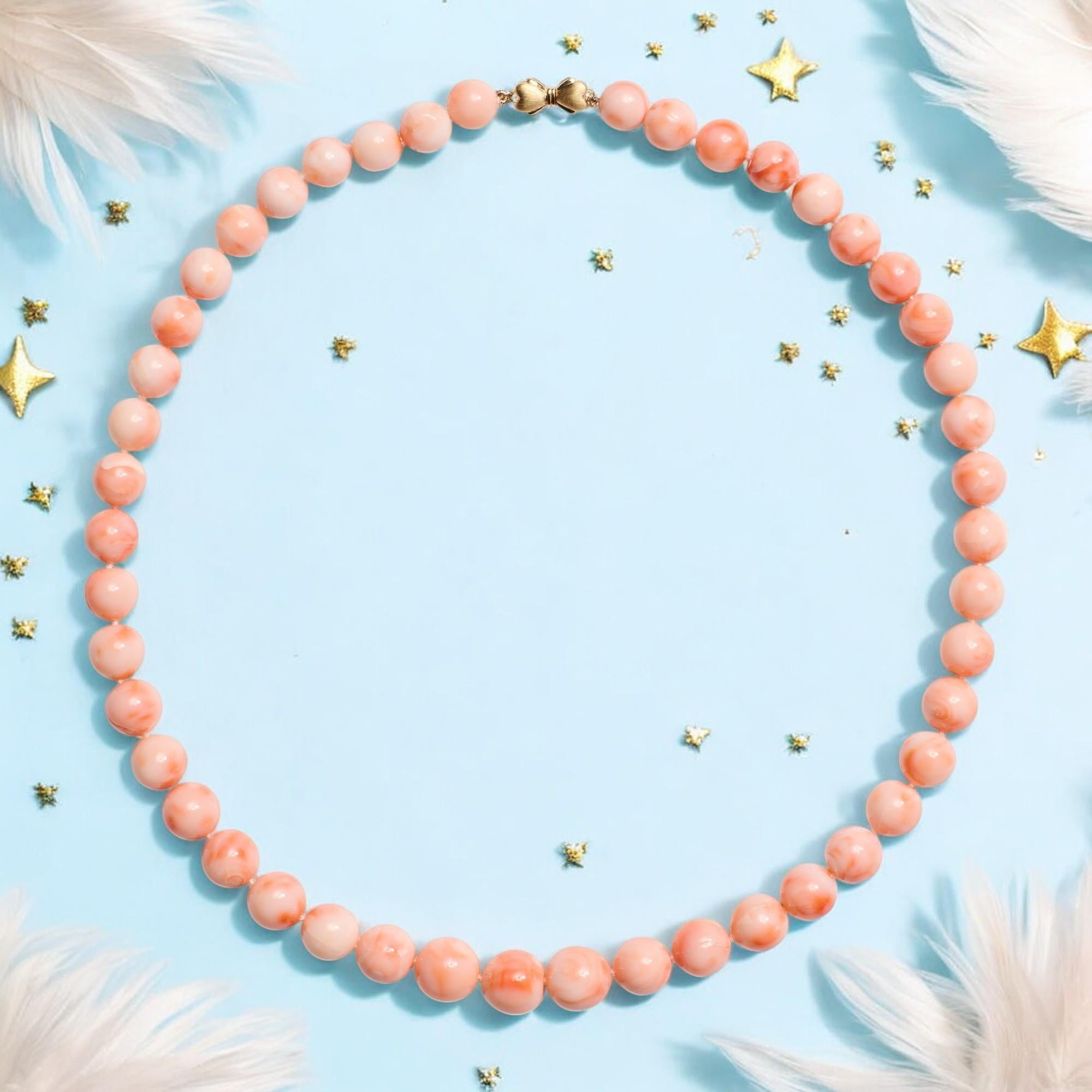 Estate 260 Carat Pink Angel Skin Coral Necklace in Yellow Gold For Sale 1