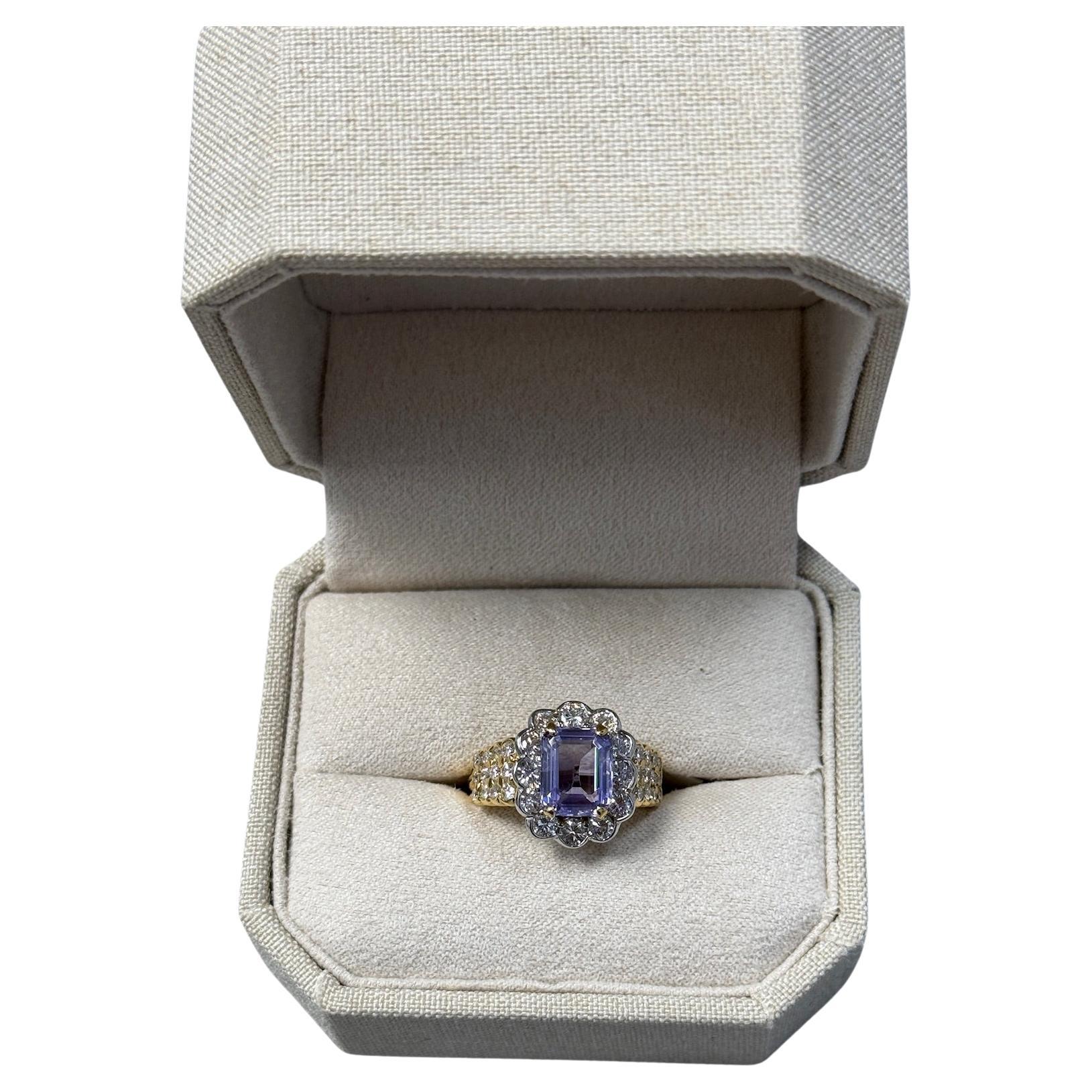 Estate 2.93ct Emerald Cut Violet Natural Sapphire Ring GIA No Heat For Sale