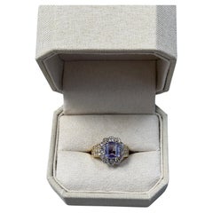 Estate 2.93ct Emerald Cut Violet Natural Sapphire Ring GIA No Heat