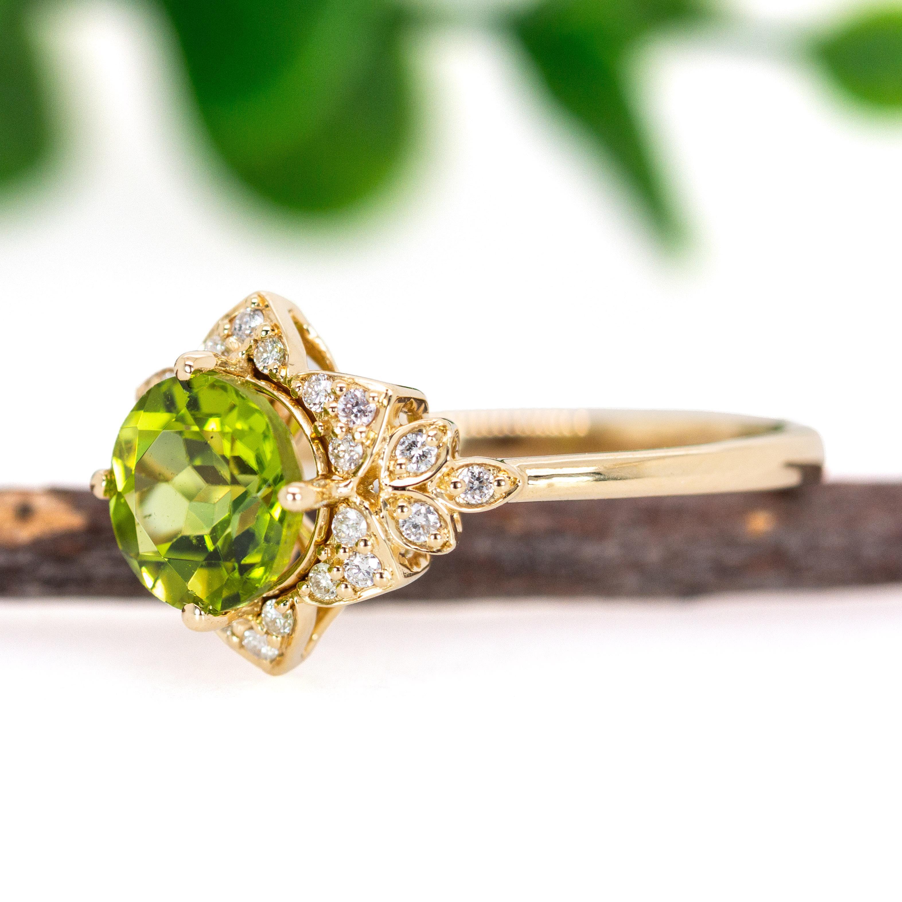 Taille ronde Bague de succession 2cts avec accents de diamants naturels en or massif 14K  RD 7mm en vente