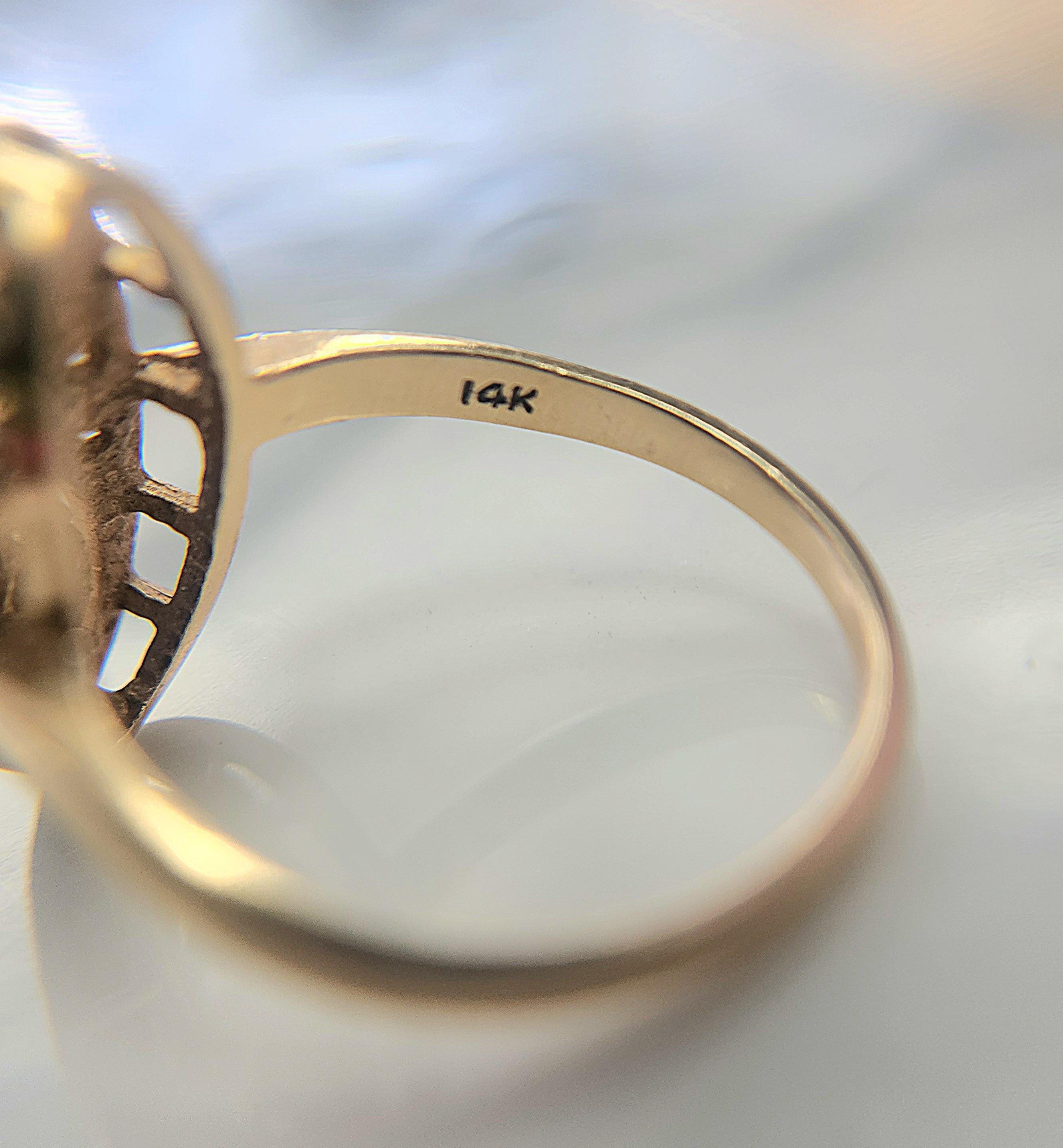 Women's Estate 3 Stone Diamond Elongated Oval Filigree Ring 14K Yellow Gold For Sale