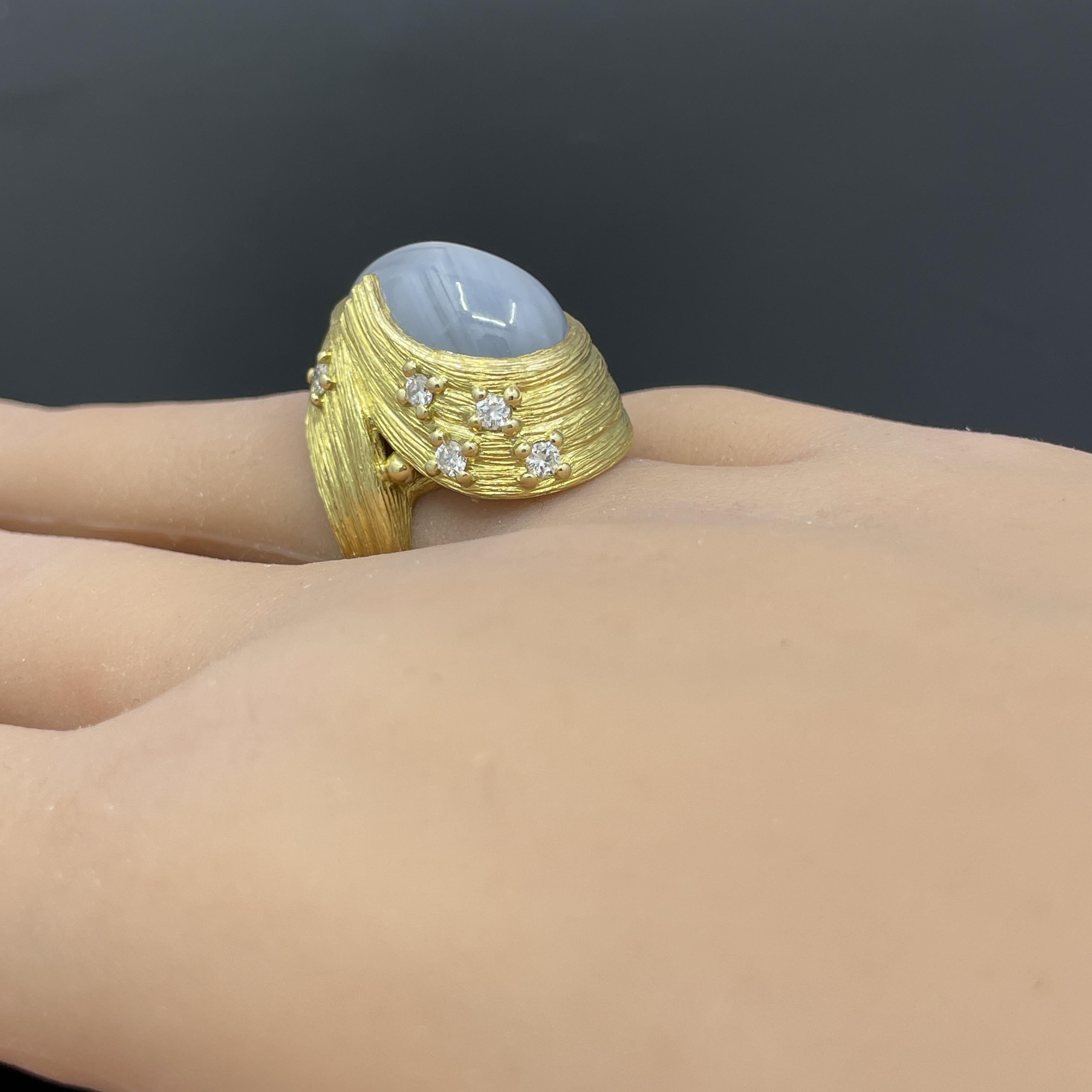 Anillo de cóctel de zafiro estrella de 34,27 ct en oro amarillo de 18k 7