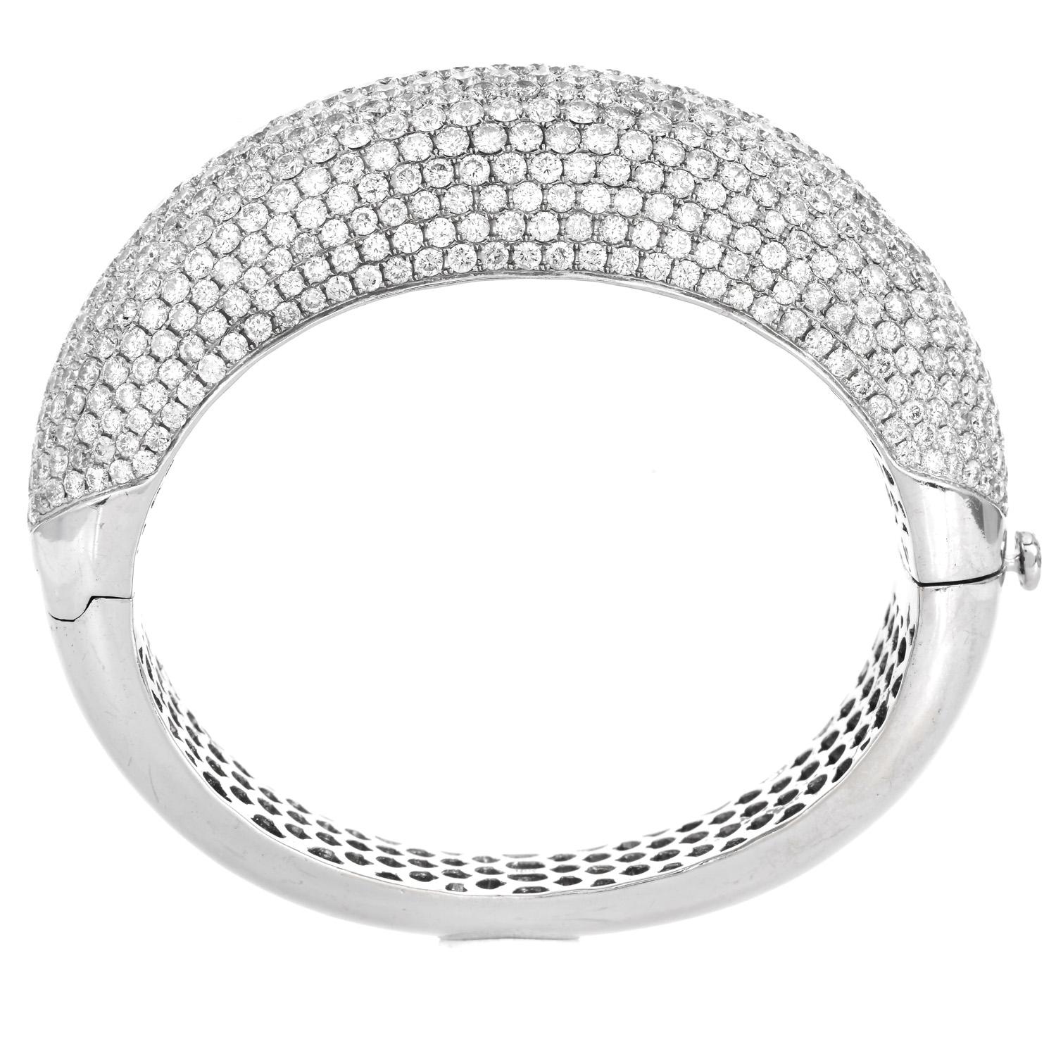 Women's Estate 34.50cts Diamond 18K Gold Dome Cuff Statement Bracelet For Sale