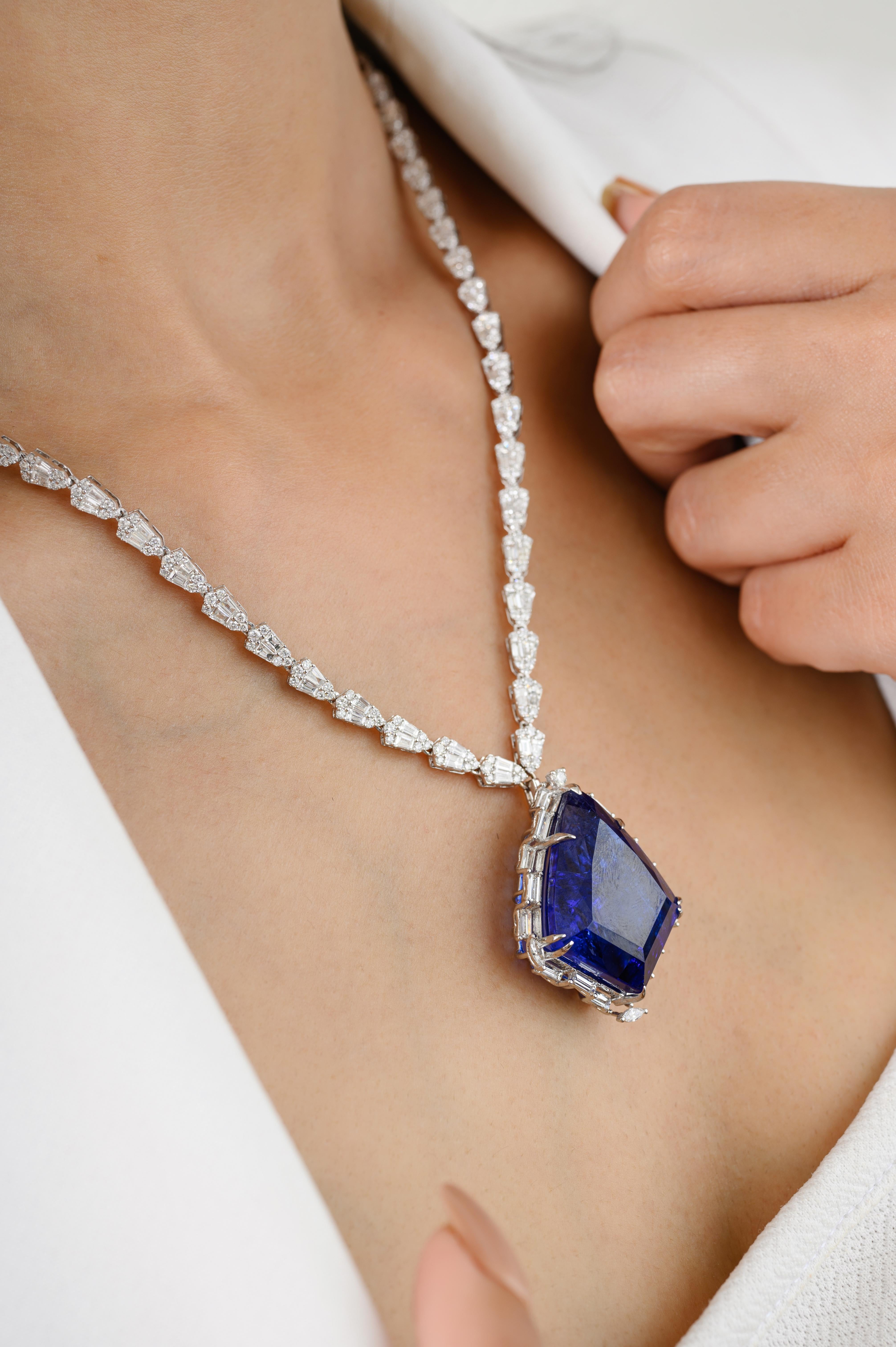 Estate 35.94 CTW Tanzanite 5.56 CTW Diamond Necklace for Mom in 18k White Gold For Sale 2