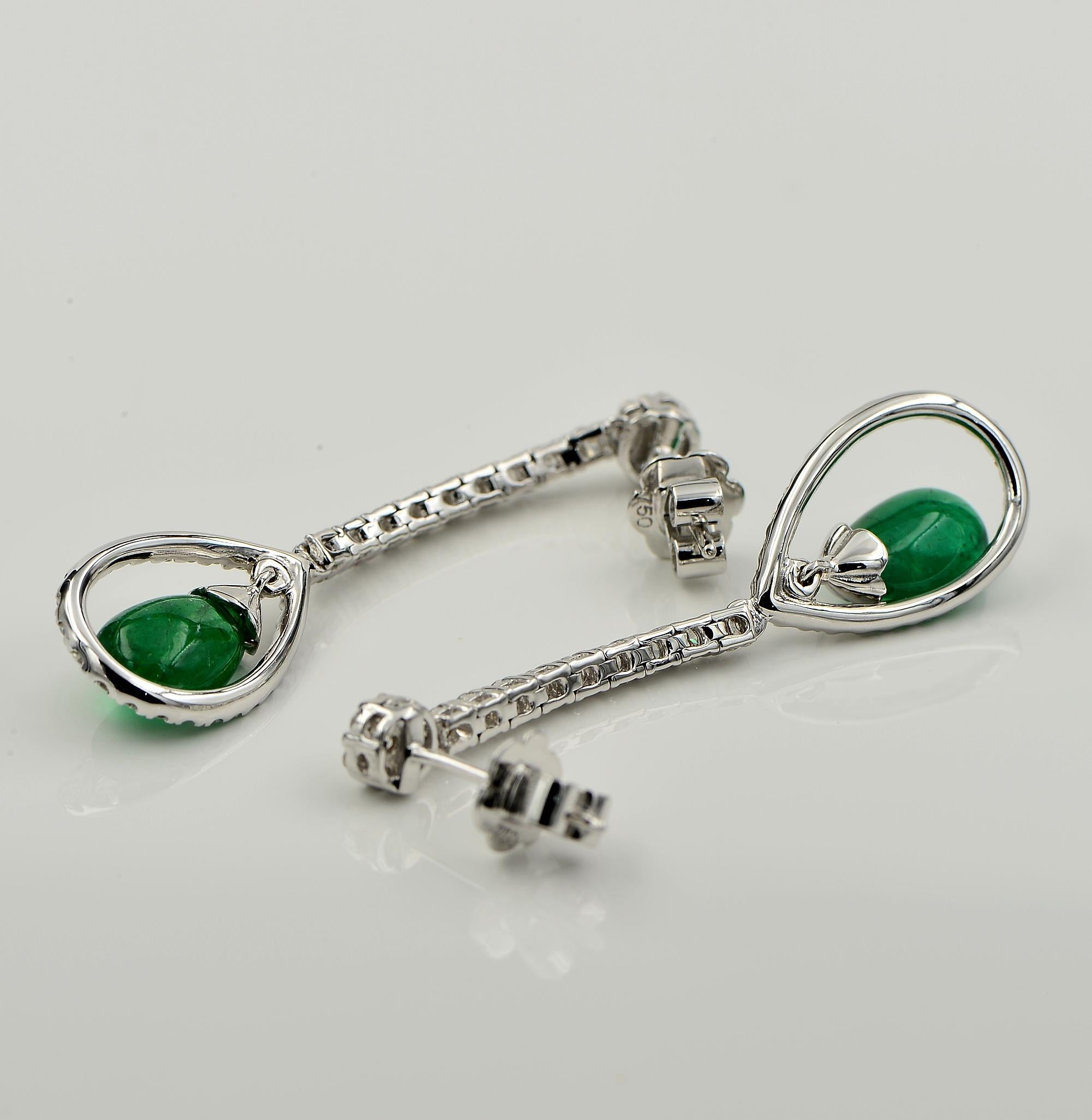 Estate 3.67 Ct Emerald Drop 2.20 Ct Diamond Long eardrops For Sale 1
