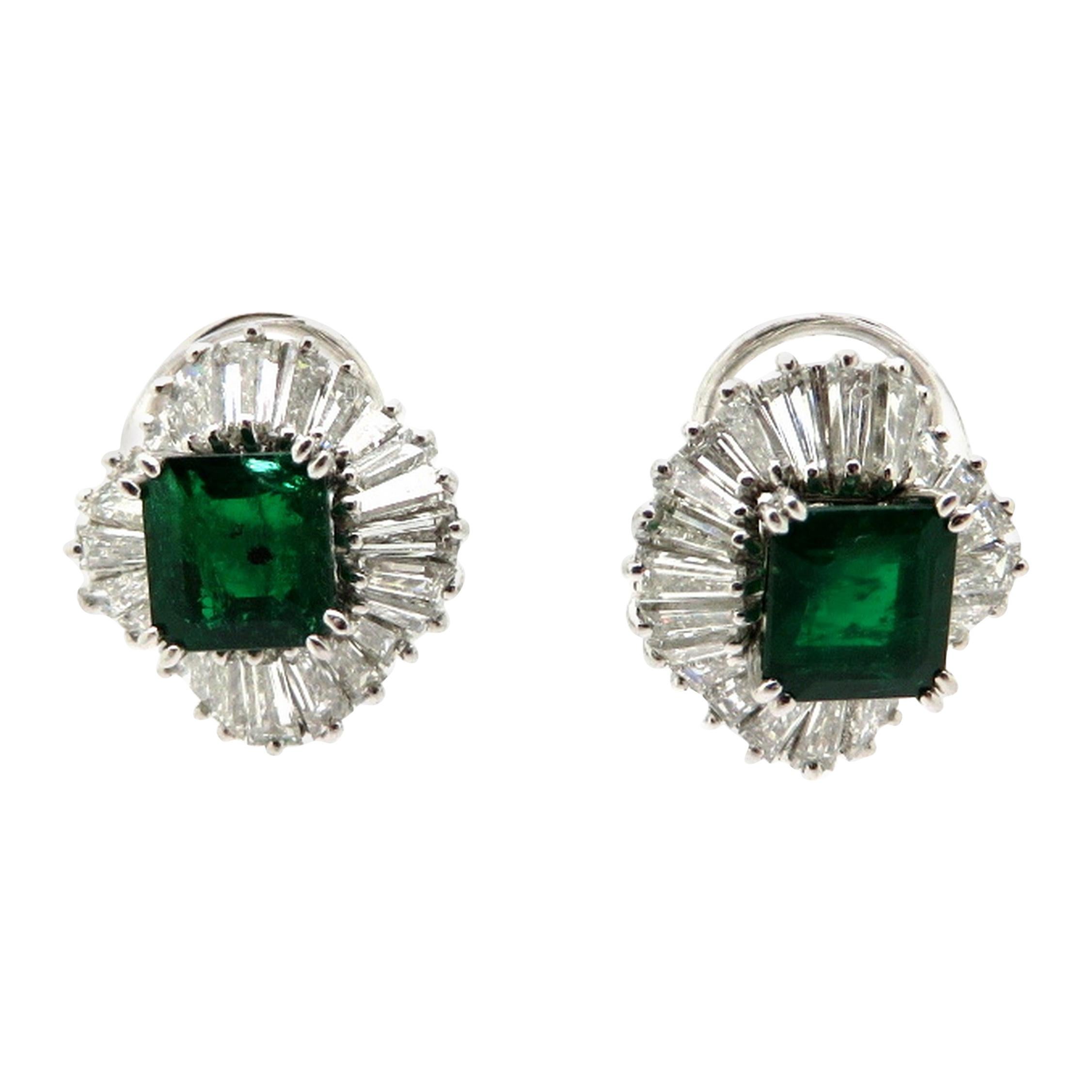 Estate 4.00 Carat Emerald and 5.00 Carat Diamond Ballerina Style Earrings For Sale