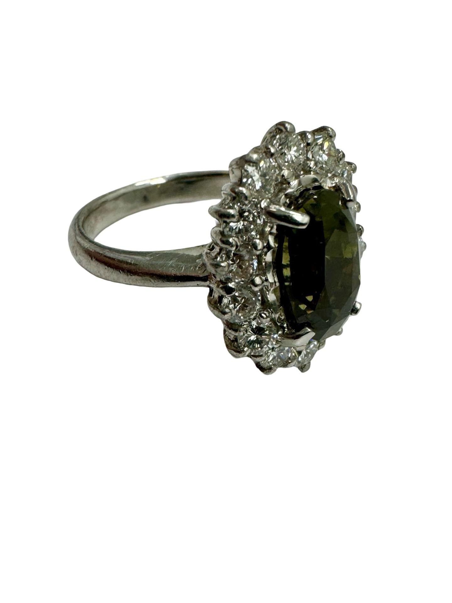 Anello Cocktail con diamanti aureolati GIA da 4,19 ct e 0,97 ct VS in Platino In condizioni ottime in vendita a Los Angeles, CA