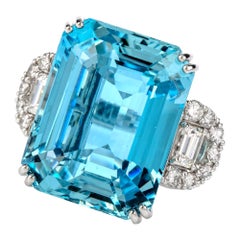 Estate 43.90 Carat Santa Maria Aquamarine Diamond 18 Karat Cocktail Fashion Ring