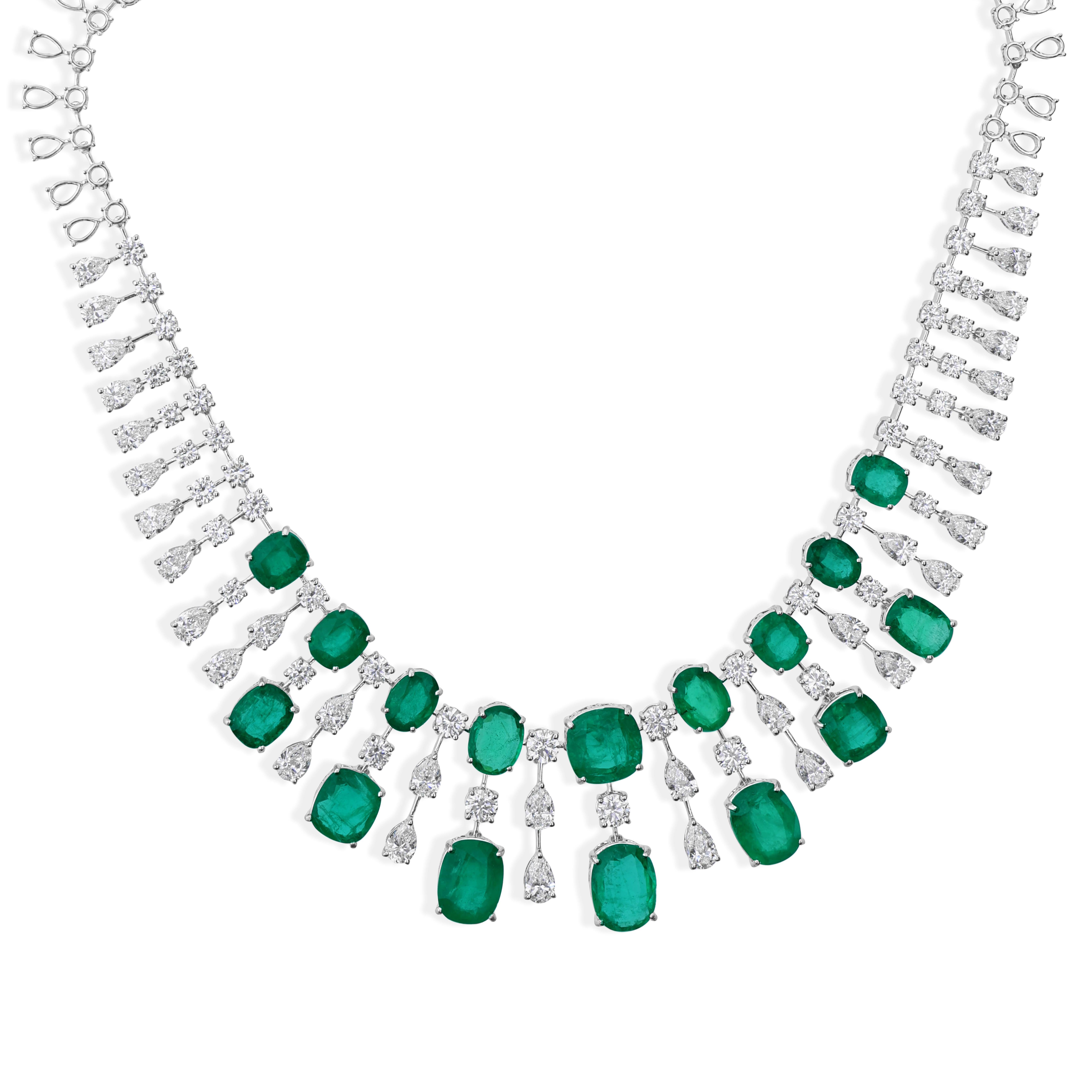 Nachlass 46,44 CTW sambischer Smaragd 23,96 CTW Diamant-Halskette 18k Weißgold im Angebot 2