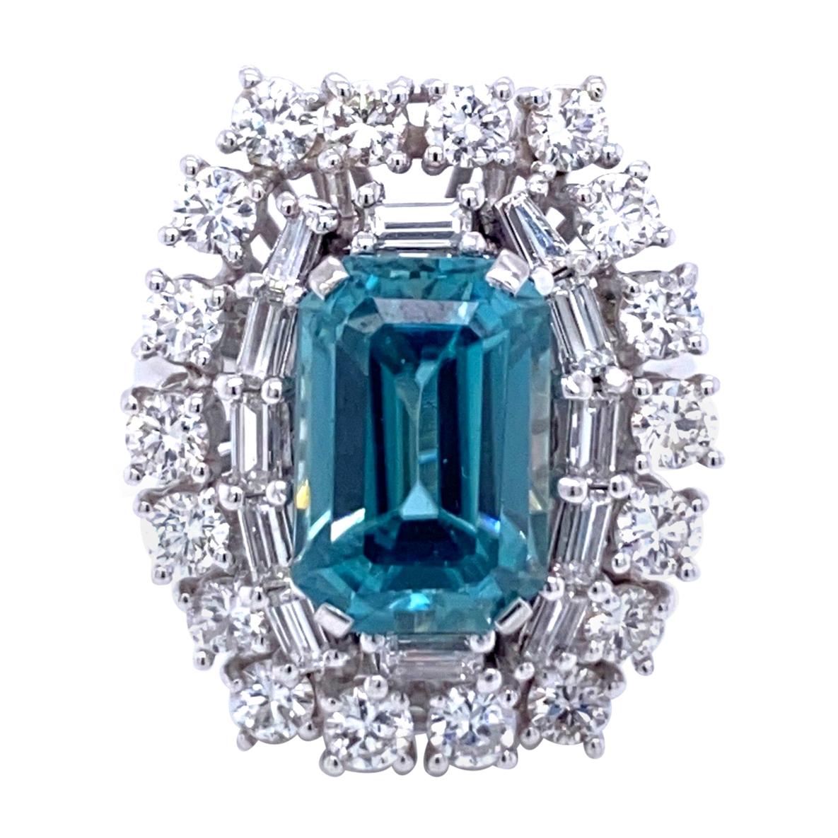 Estate 5.00 Carat Blu Zircon Diamond Gold Ring