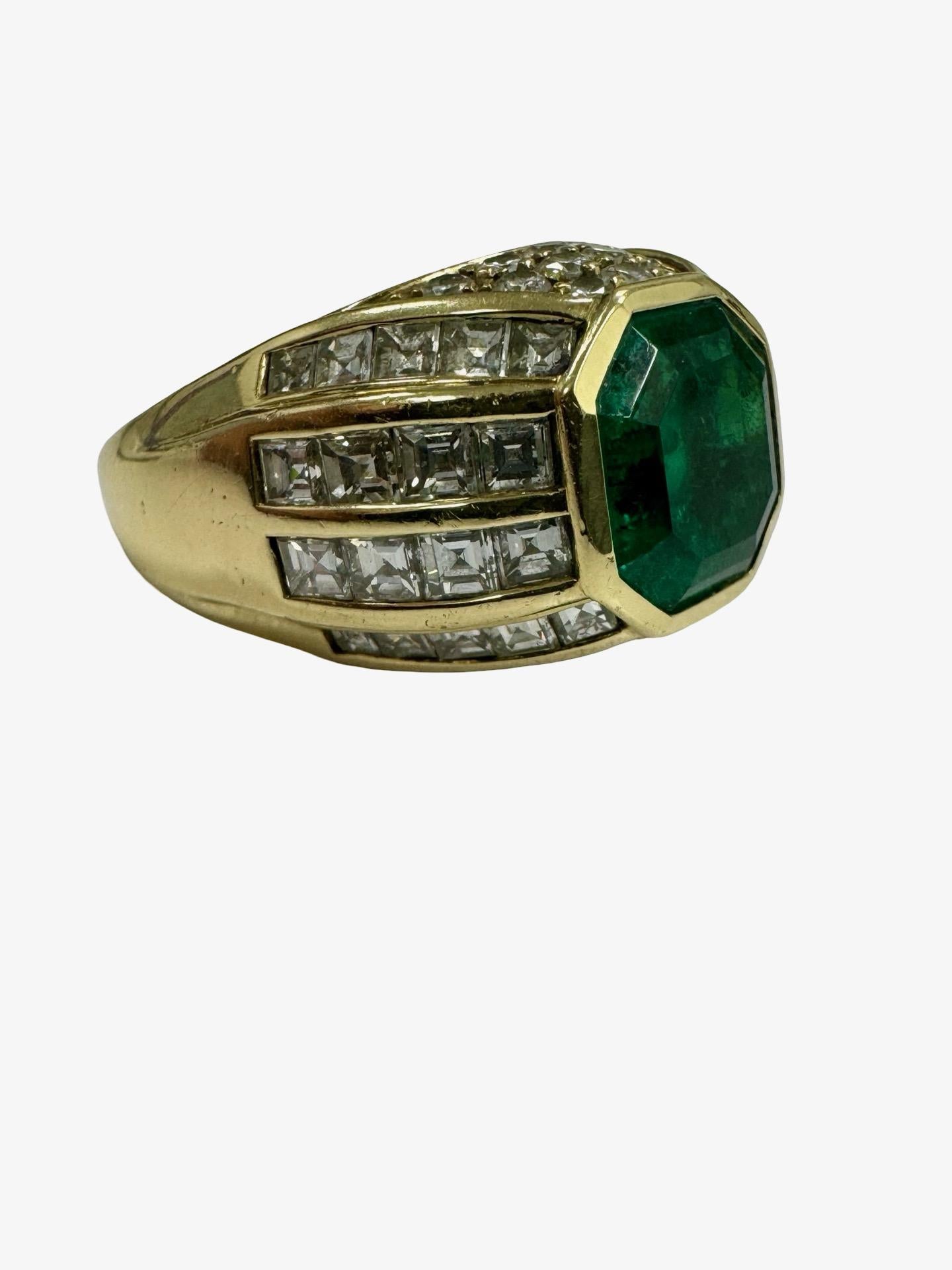 Smeraldo colombiano certificato GIA da 5,03 carati e diamanti da 3,22 carati, geometrico 18k In condizioni buone in vendita a Los Angeles, CA