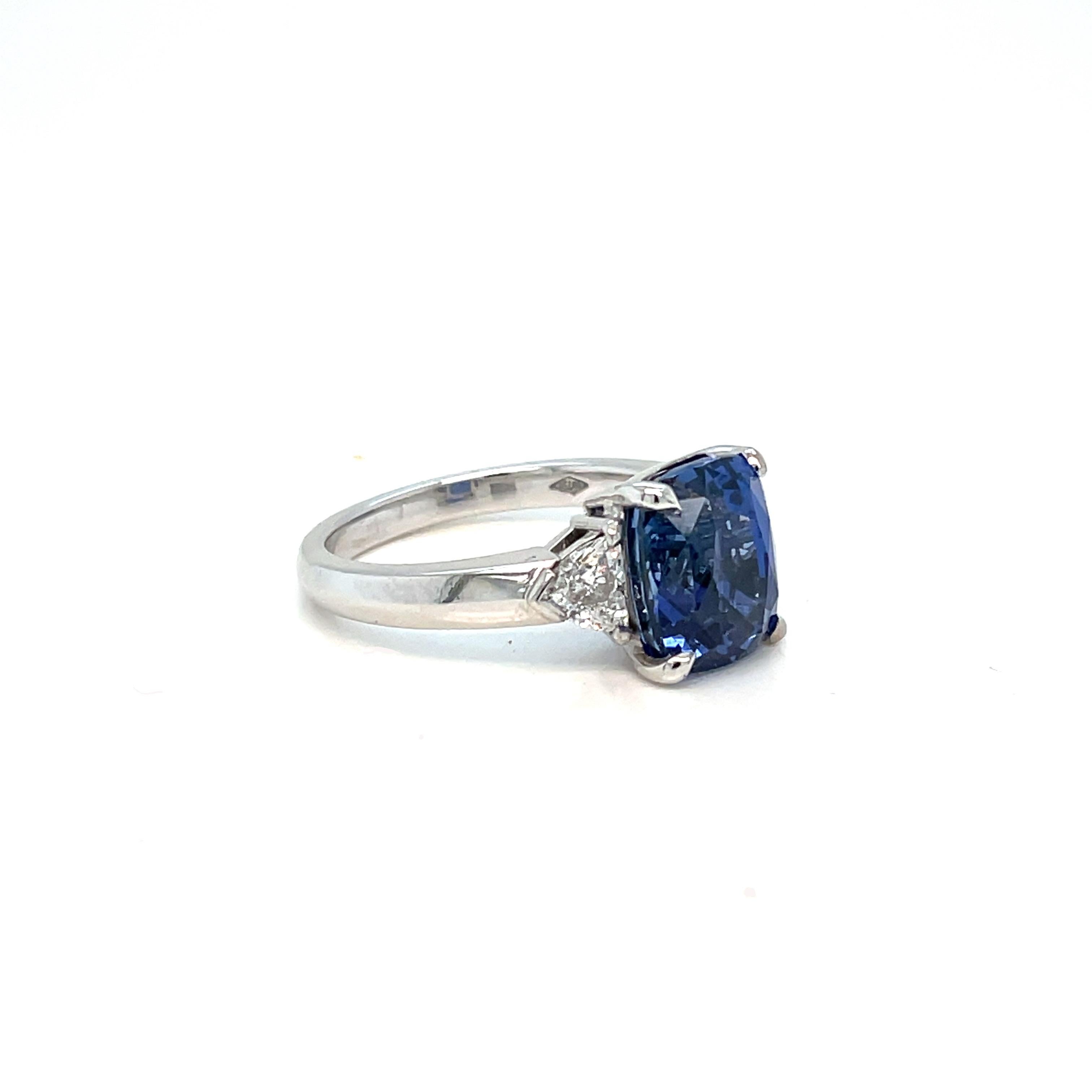 Estate 6 Carat Certified Sapphire, Diamond Gold Ring 1
