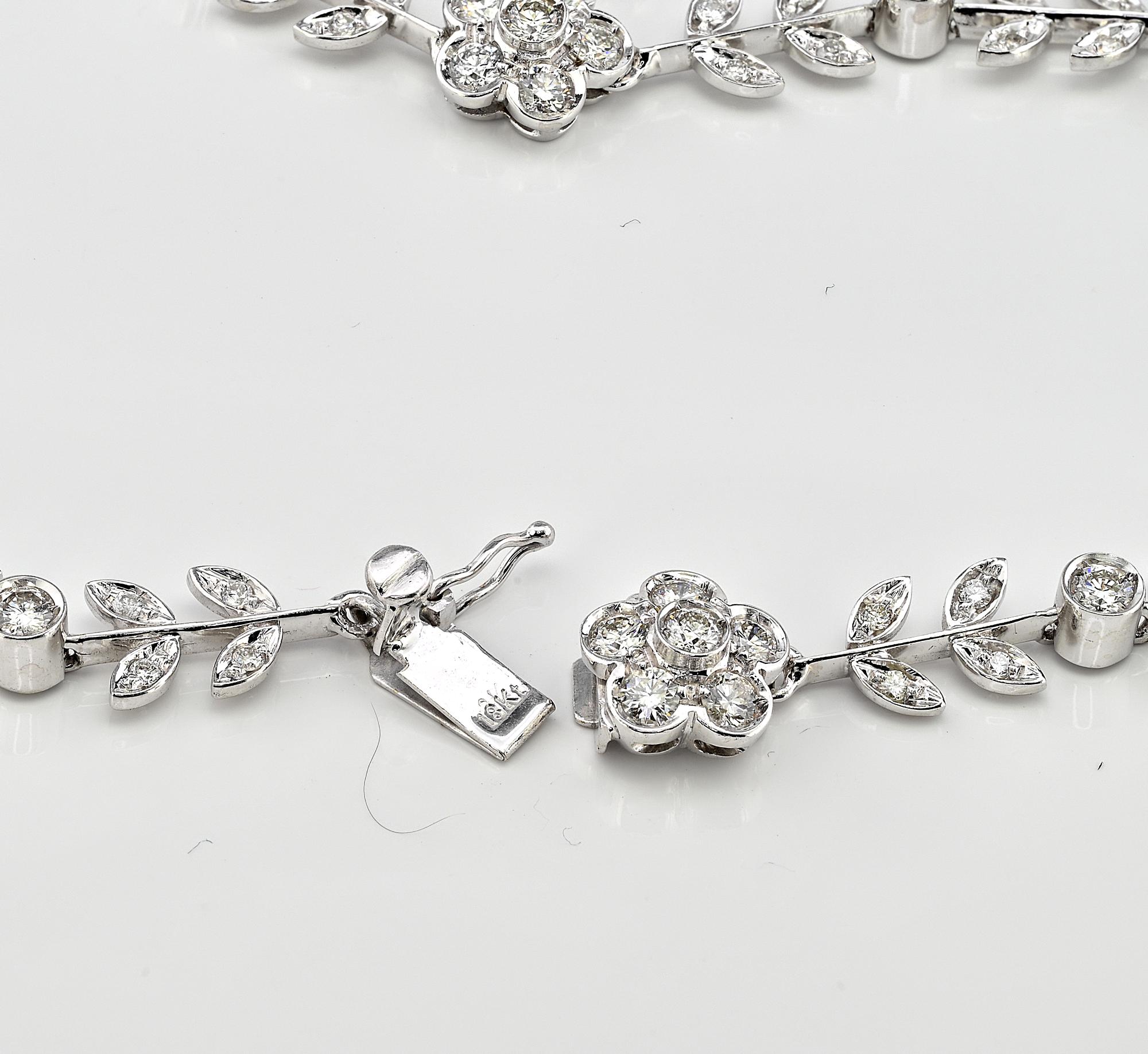 Estate 6.50 Ct G VVS Diamond Flower Leaf 18 Kt Necklace For Sale 4