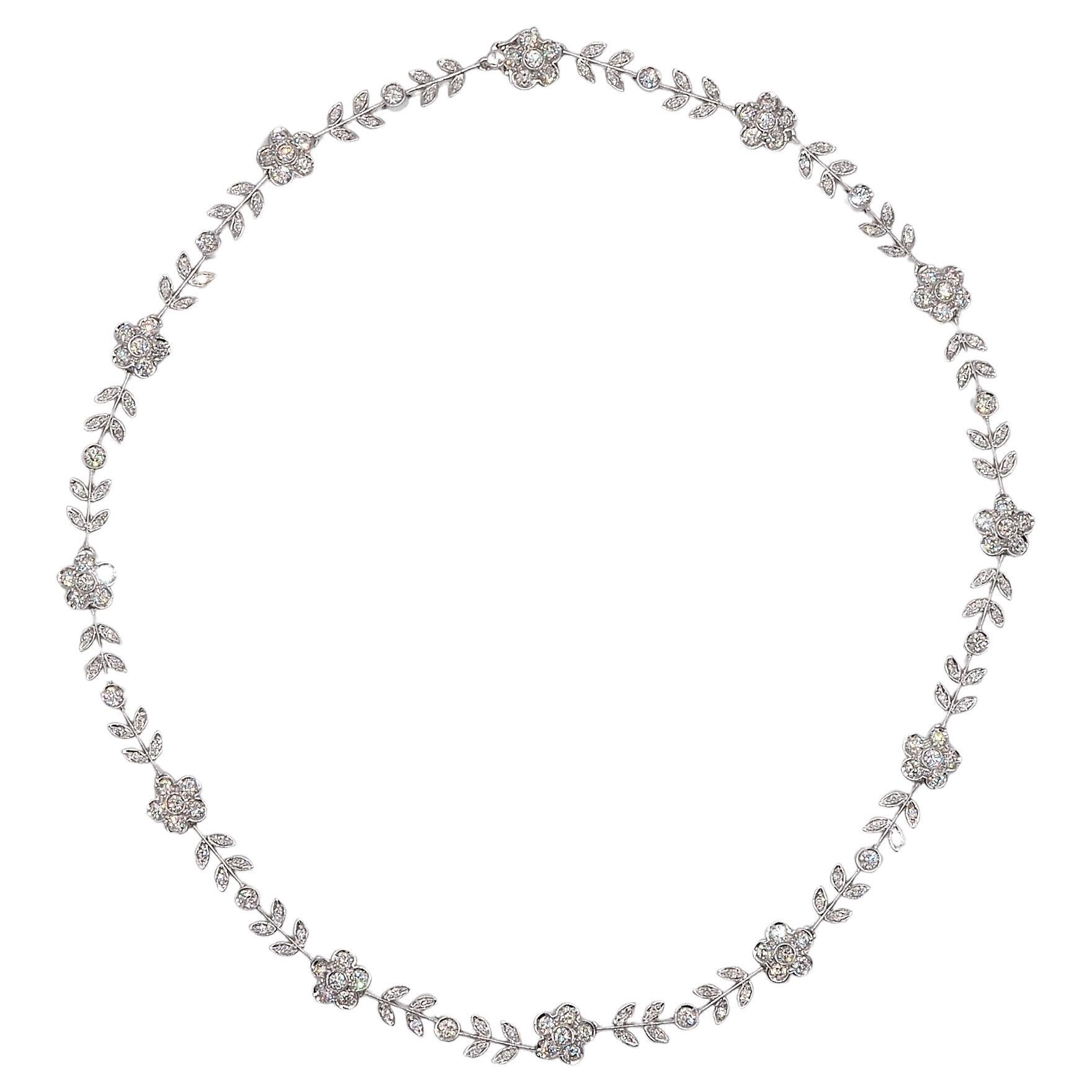 Estate 6.50 Ct G VVS Diamond Flower Leaf 18 Kt Necklace