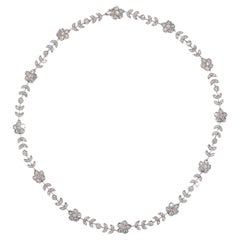 Estate 6.50 Ct G VVS Diamond Flower Leaf 18 Kt Necklace