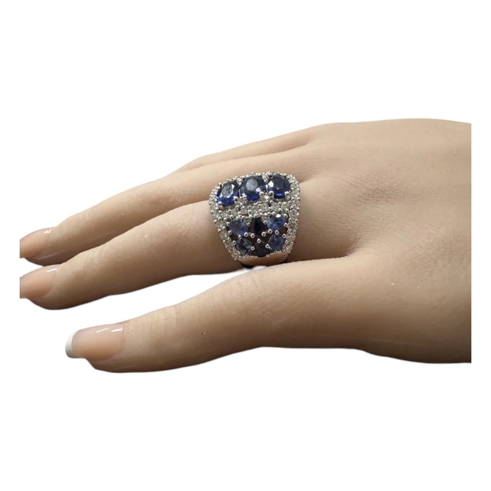 ESTATE 7.00Ct Natural Blue Sapphire and Diamond 18K Solid White Gold Ring For Sale 2