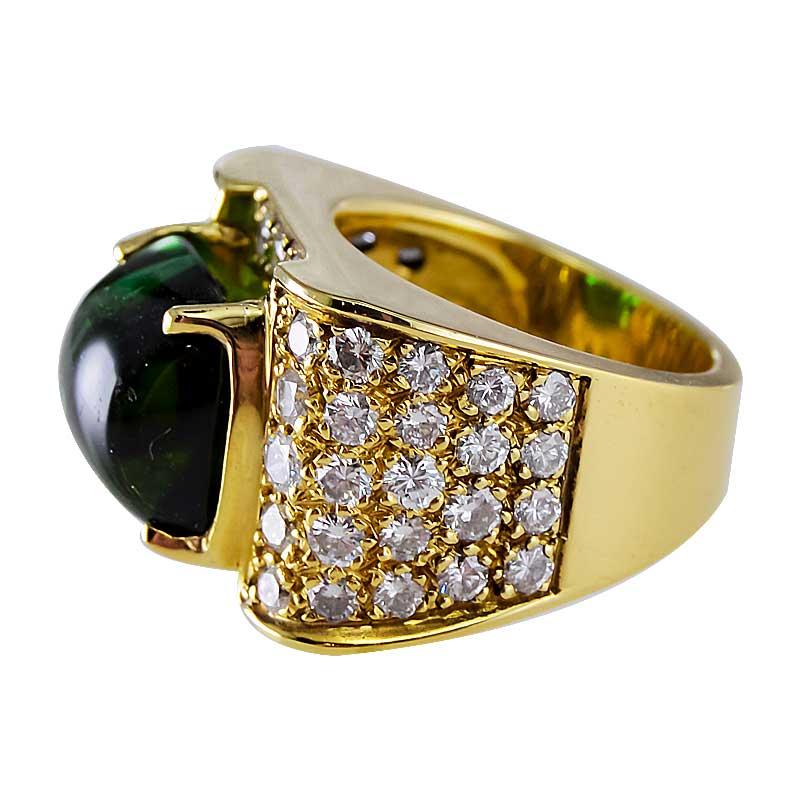 Estate 7.50 Carat Green Tourmaline Cabochon and Pave' Diamond Ring in 18K YG For Sale 1