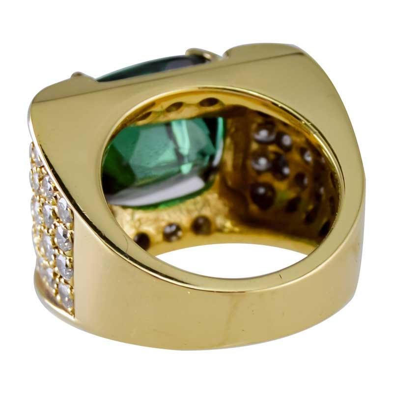 Estate 7.50 Carat Green Tourmaline Cabochon and Pave' Diamond Ring in 18K YG For Sale 2