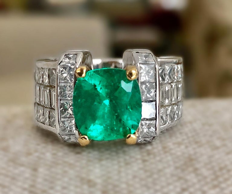 Estate 7.56 Carat Fine Natural Colombian Emerald Diamond Ring 18K