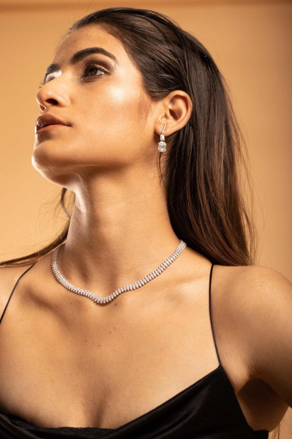 Estate 8.27 CTW Radiant Diamond Necklace in 18K White Gold for Women In New Condition For Sale In New York, NY
