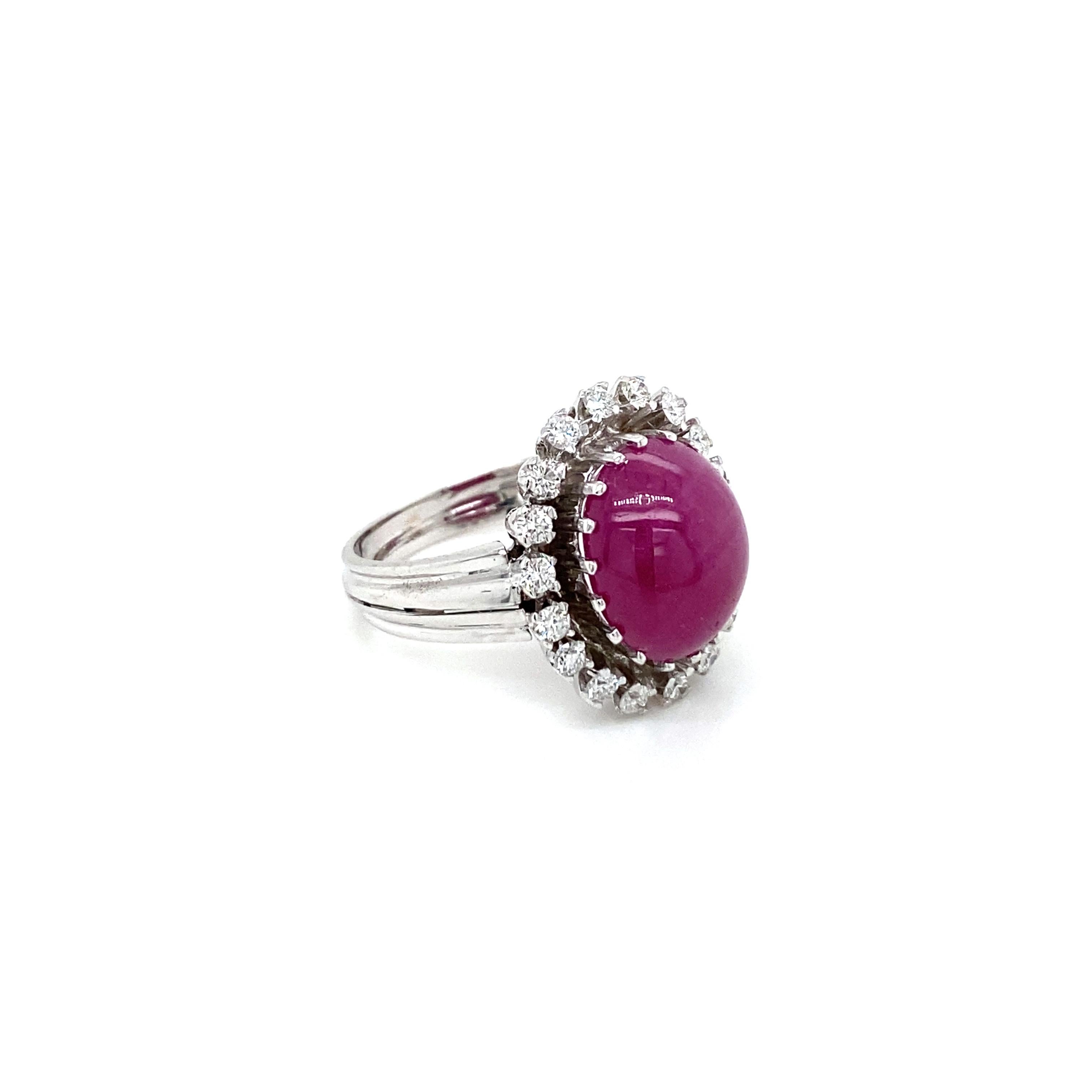 Estate 8.50 Carat Natural Ruby Cabochon Diamond Ring For Sale 2