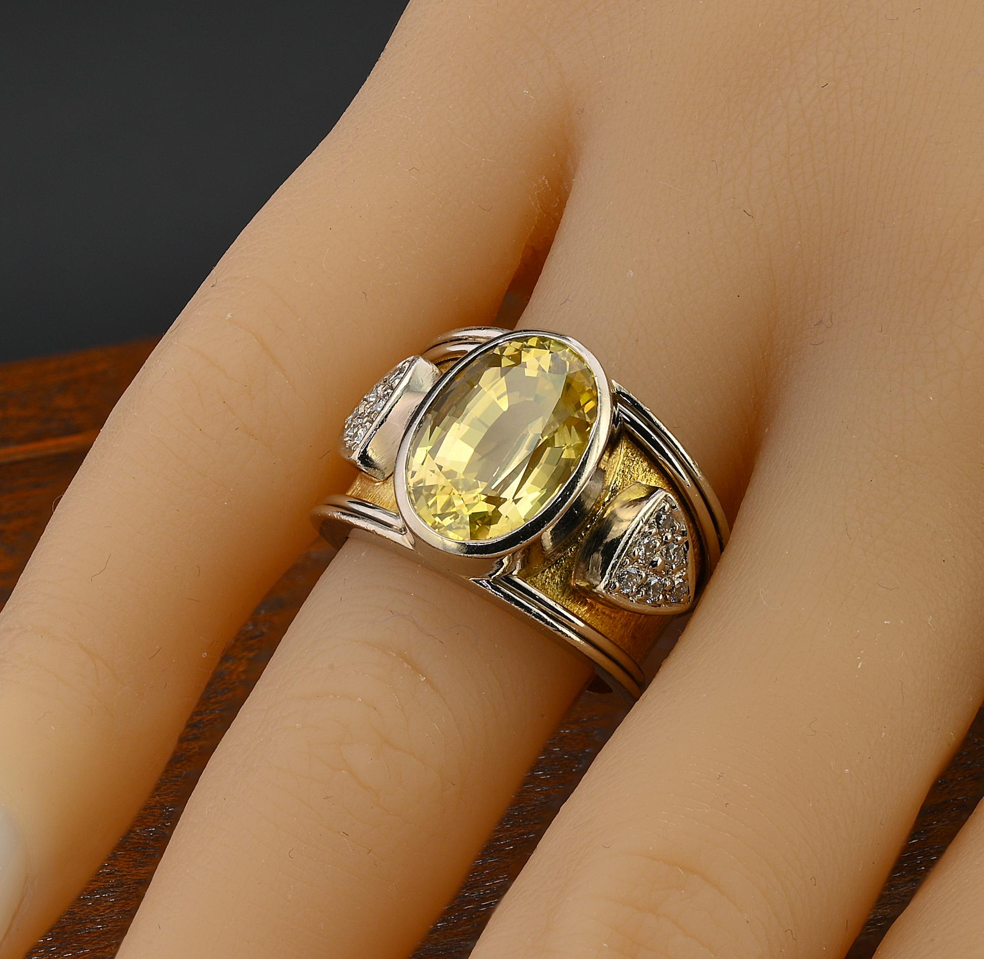 Estate 8.95 Ct Natural Yellow Sapphire Diamond English 18 KT Ring For Sale 6