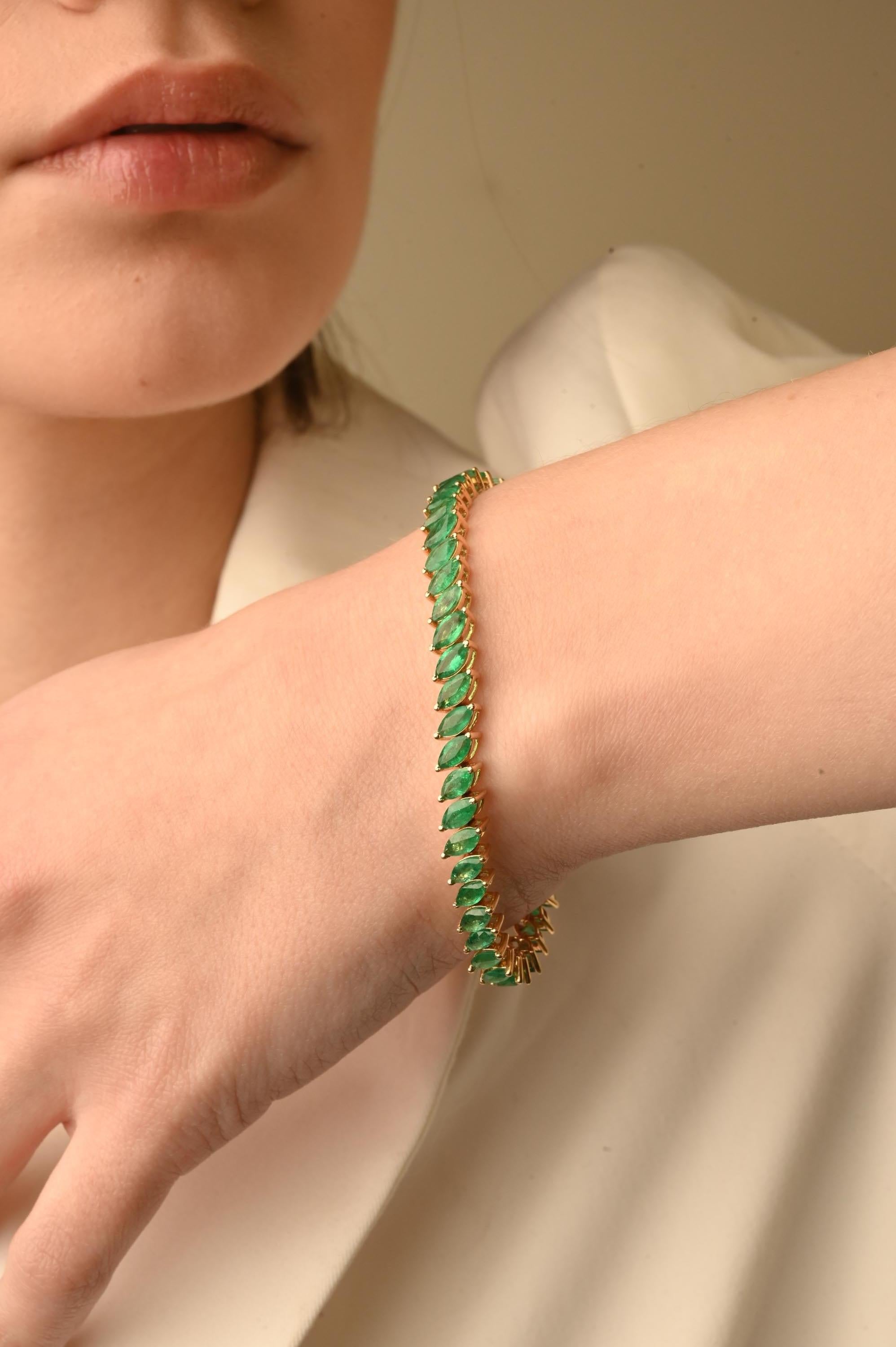 Emerald bracelet in 14K Gold. It has a perfect marquise cut gemstone to make you stand out on any occasion or an event.
A tennis bracelet is an essential piece of jewelry when it comes to your wedding day. The sleek and elegant style complements the