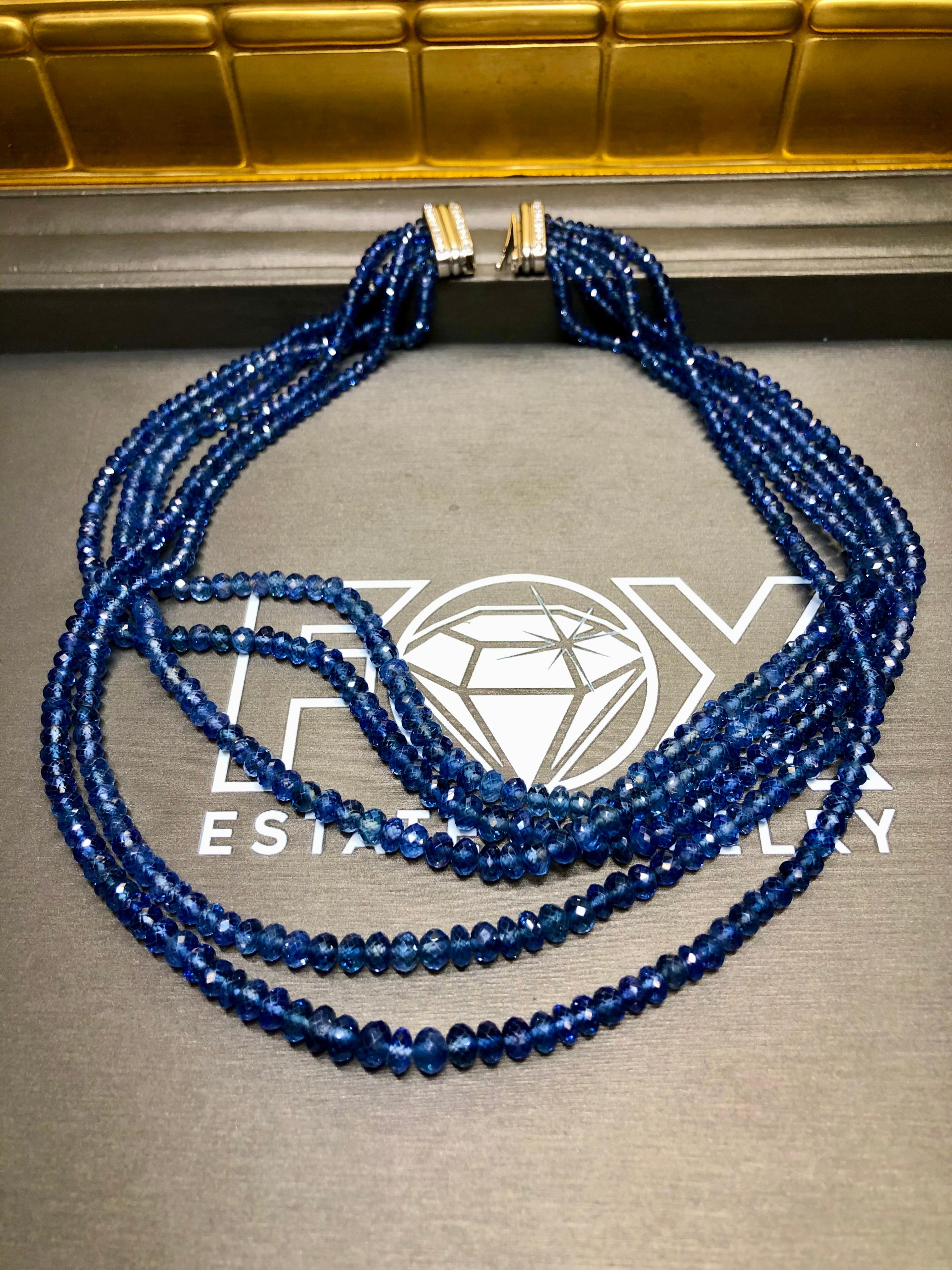 Estate ADLER Collar de zafiro con diamantes de 18 quilates 400ctw 15,50 en venta 3