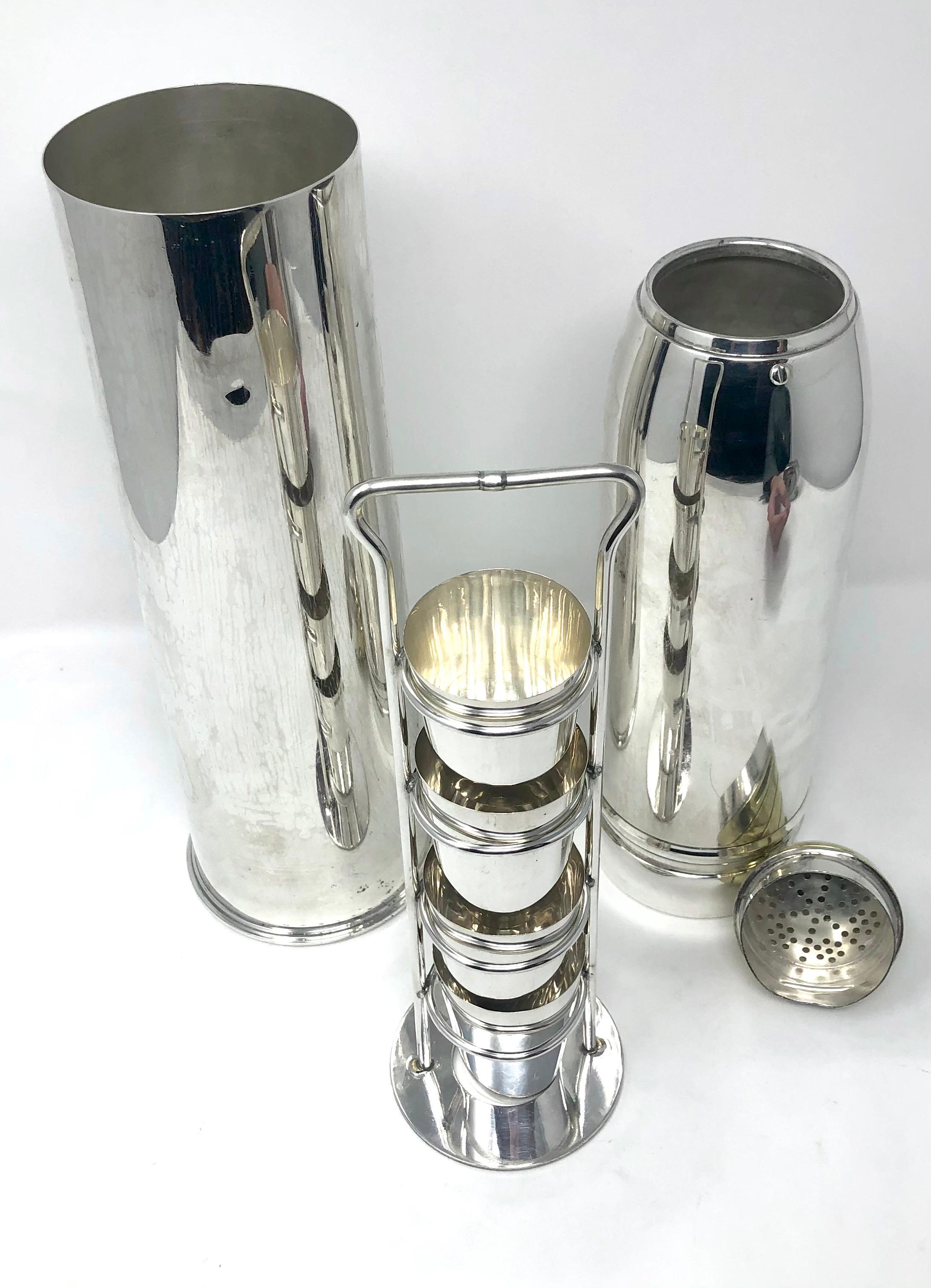 Estate American Silver Plated Artillery Shell Cocktail Shaker with Glasses, 1920 In Good Condition In New Orleans, LA