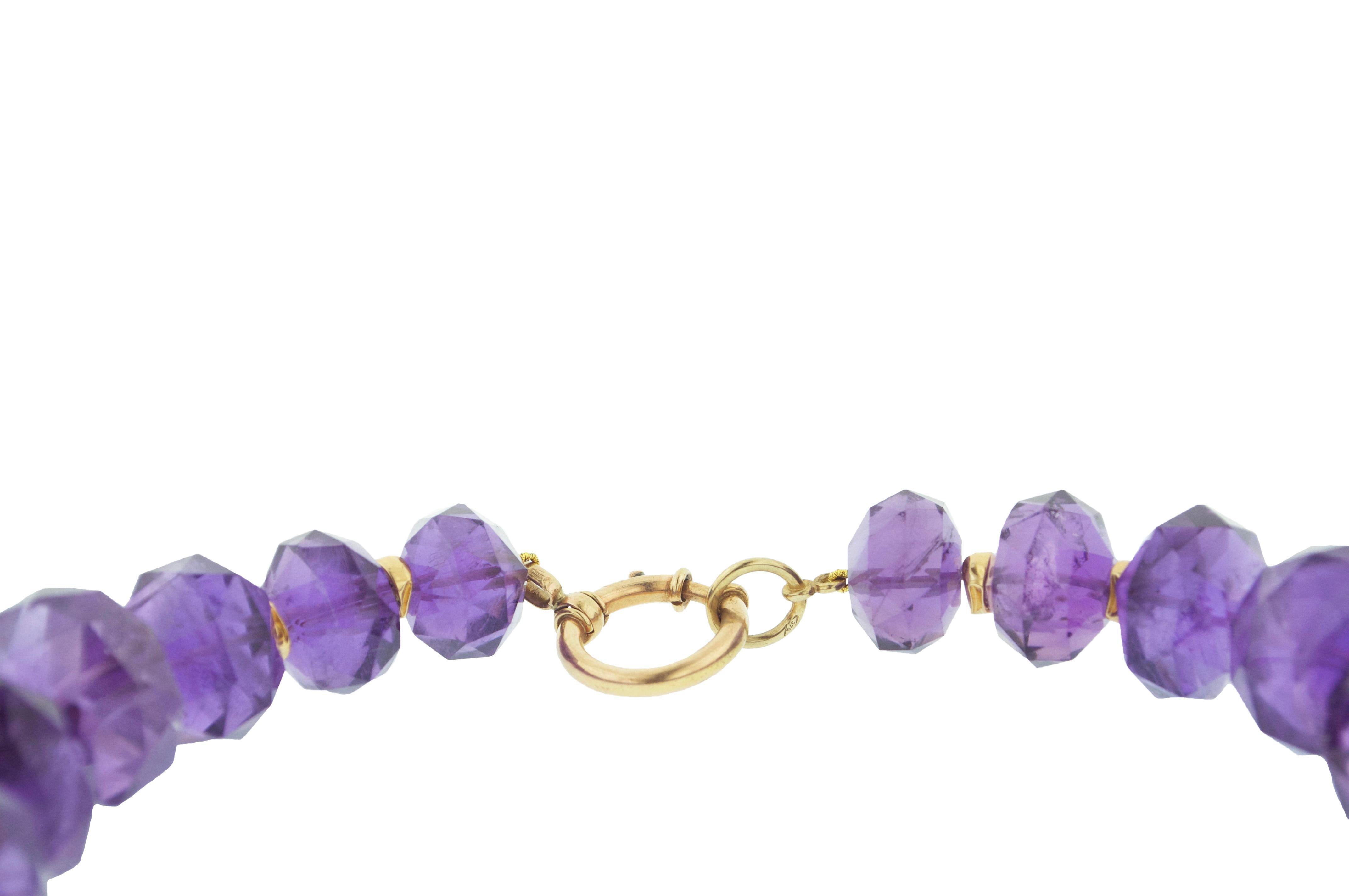 Estate Amethyst Bead Yellow Gold Necklace In Good Condition For Sale In New York, NY