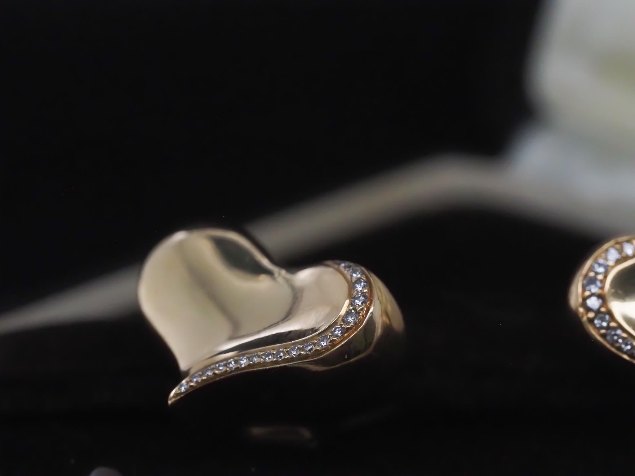 Estate Angela Cummings 18K Gold and Diamond Heart Earrings - VHK#983 For Sale 7