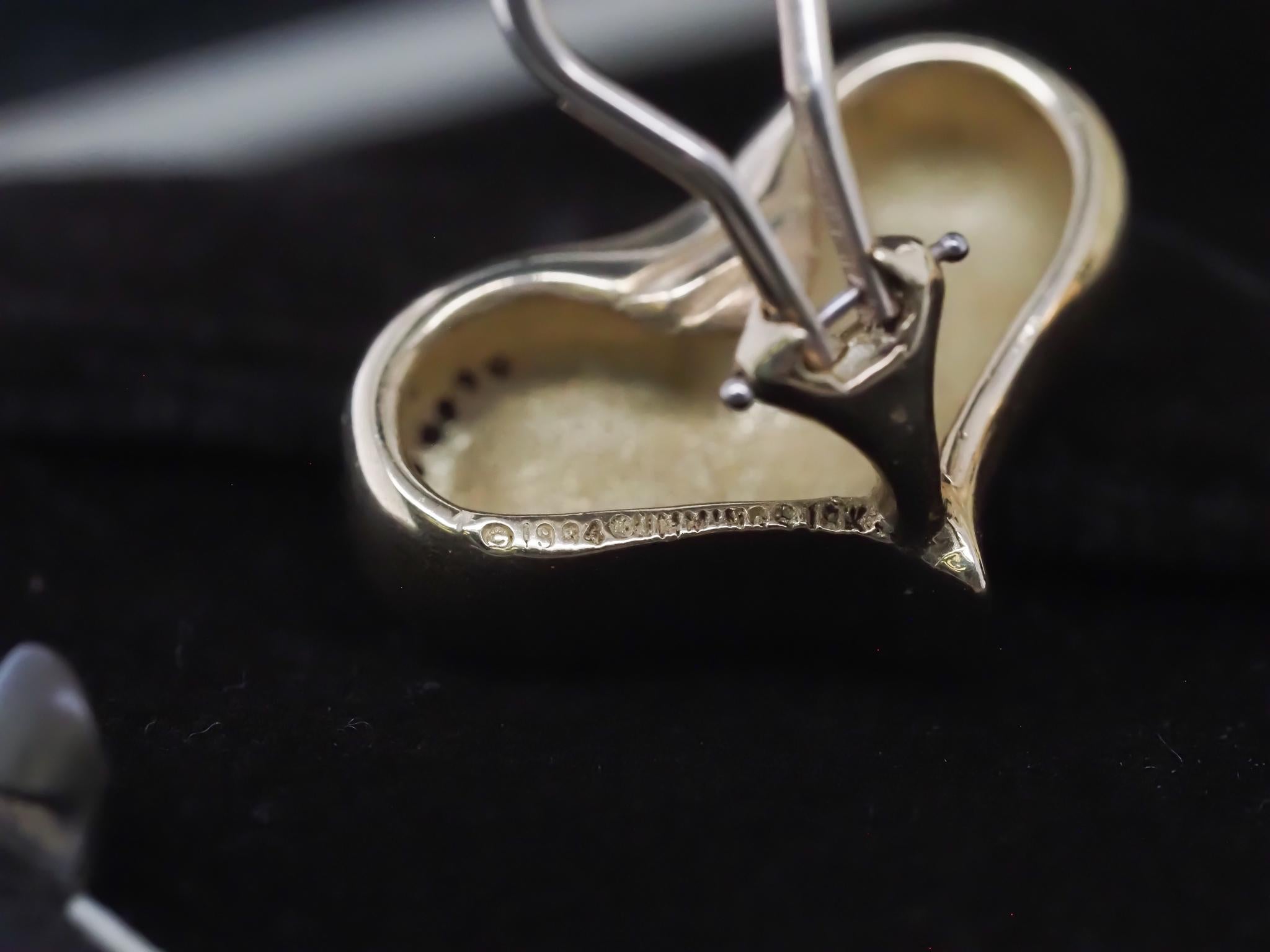 Estate Angela Cummings 18K Gold and Diamond Heart Earrings - VHK#983 For Sale 3