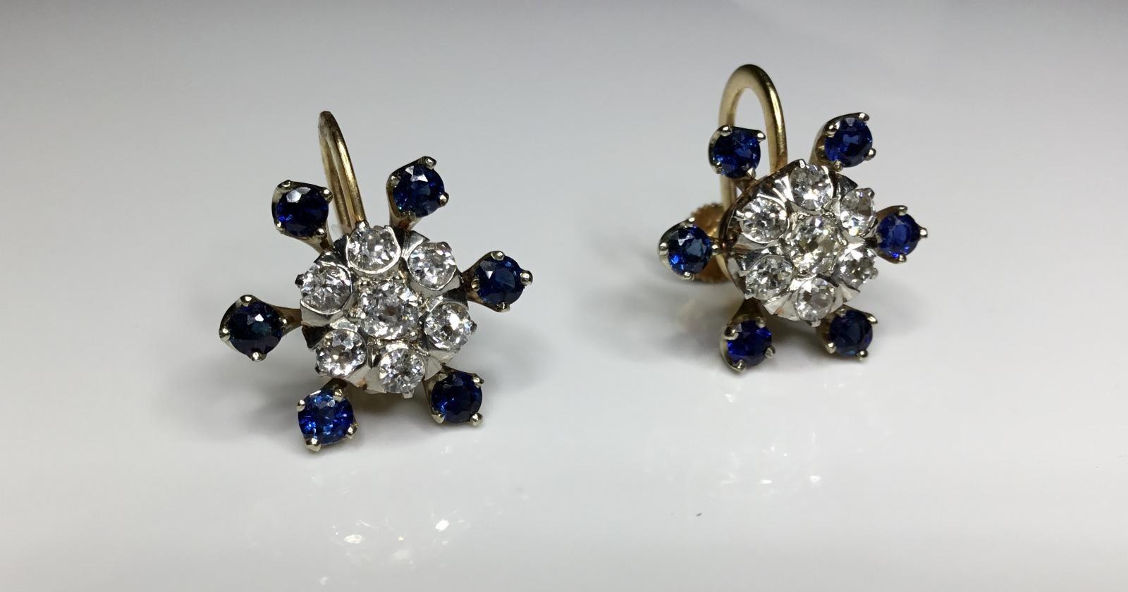 Estate Antique 14K Yellow Gold 2.5 CTW Mine Cut Diamond Sapphire Clipon Earrings In Good Condition For Sale In Houston, TX