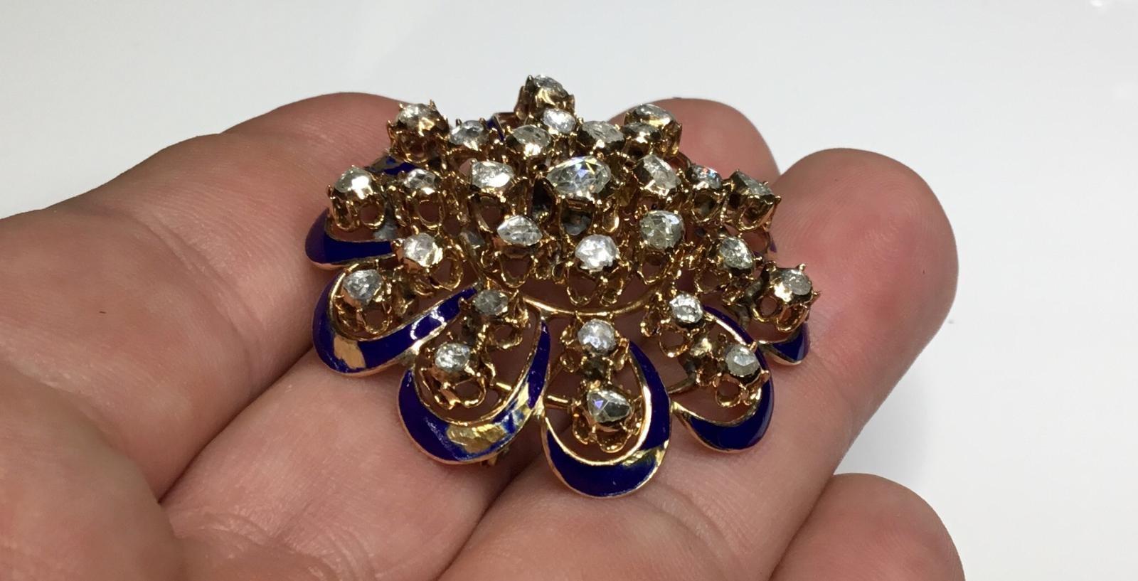 Estate Antique 14 Karat Gold 3 Carat Rose Cut Diamond Pin Brooch 18.5 Grams In Fair Condition For Sale In Houston, TX
