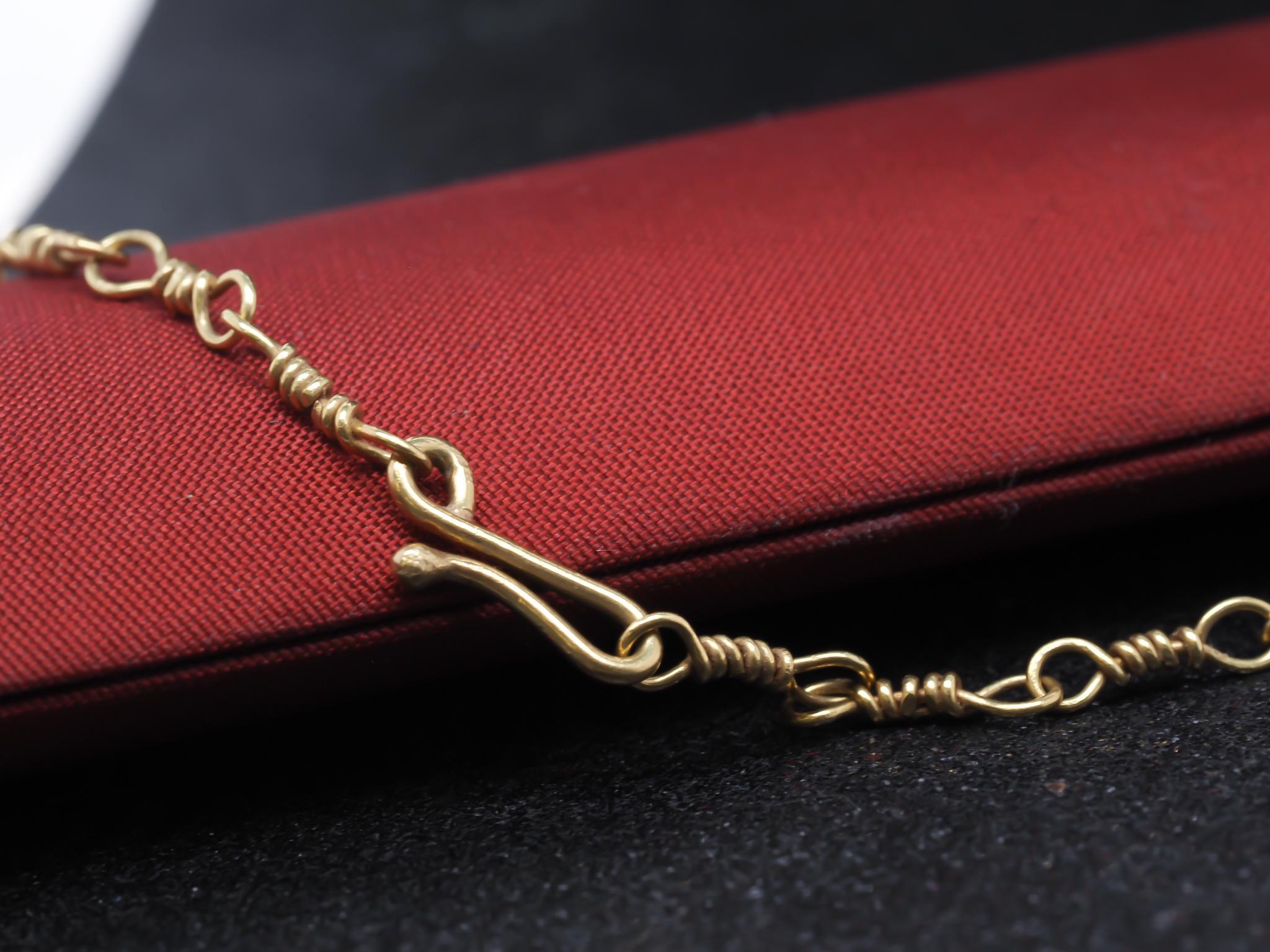 Chaîne à maillons unique en or jaune 18 carats, ancienne propriété - VHK#973 en vente 1