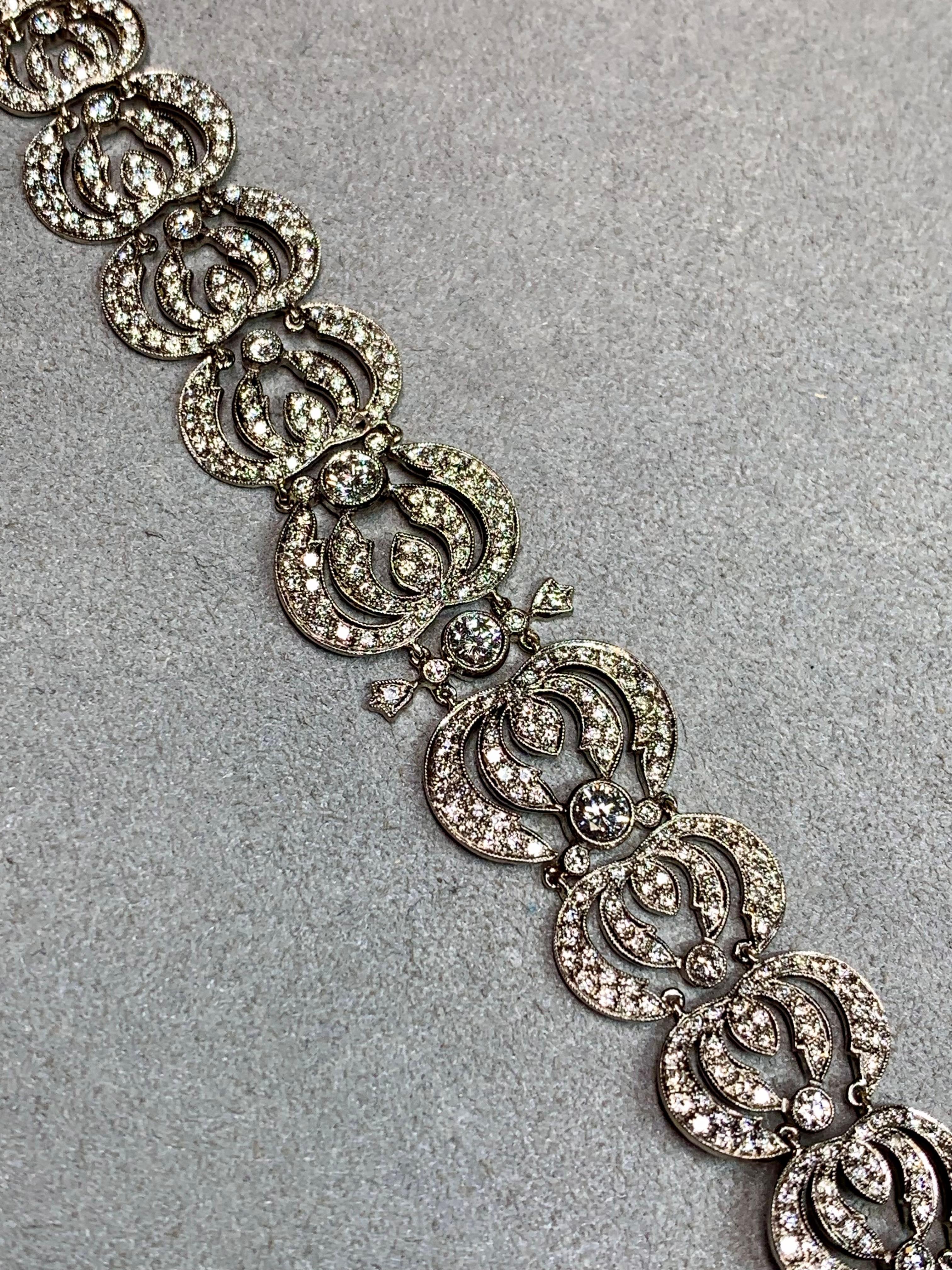 Bracciale a mezzaluna con diamanti in oro bianco 18 carati Estate Art Deco 6ctw G Vs 7